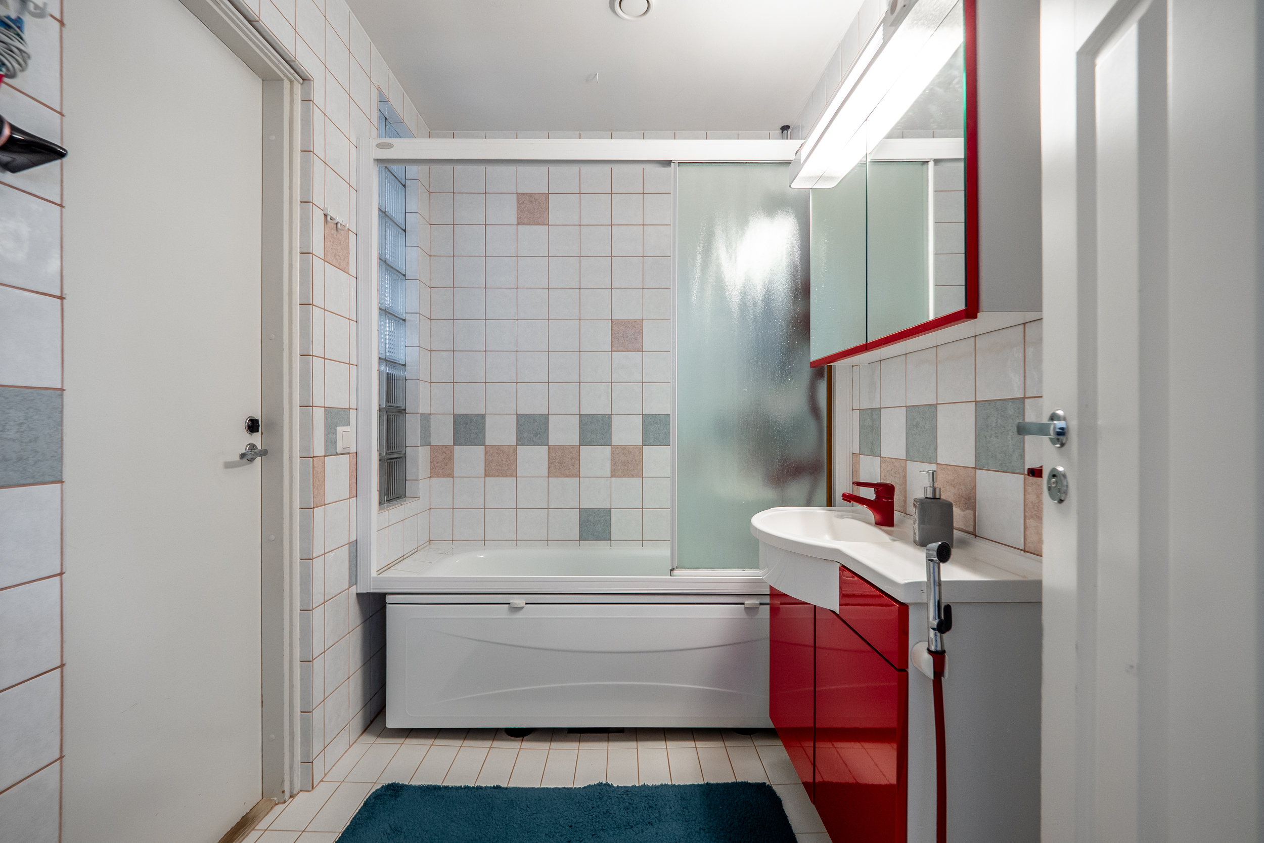 Karviaistie 9, Herukkakangas, Oulu