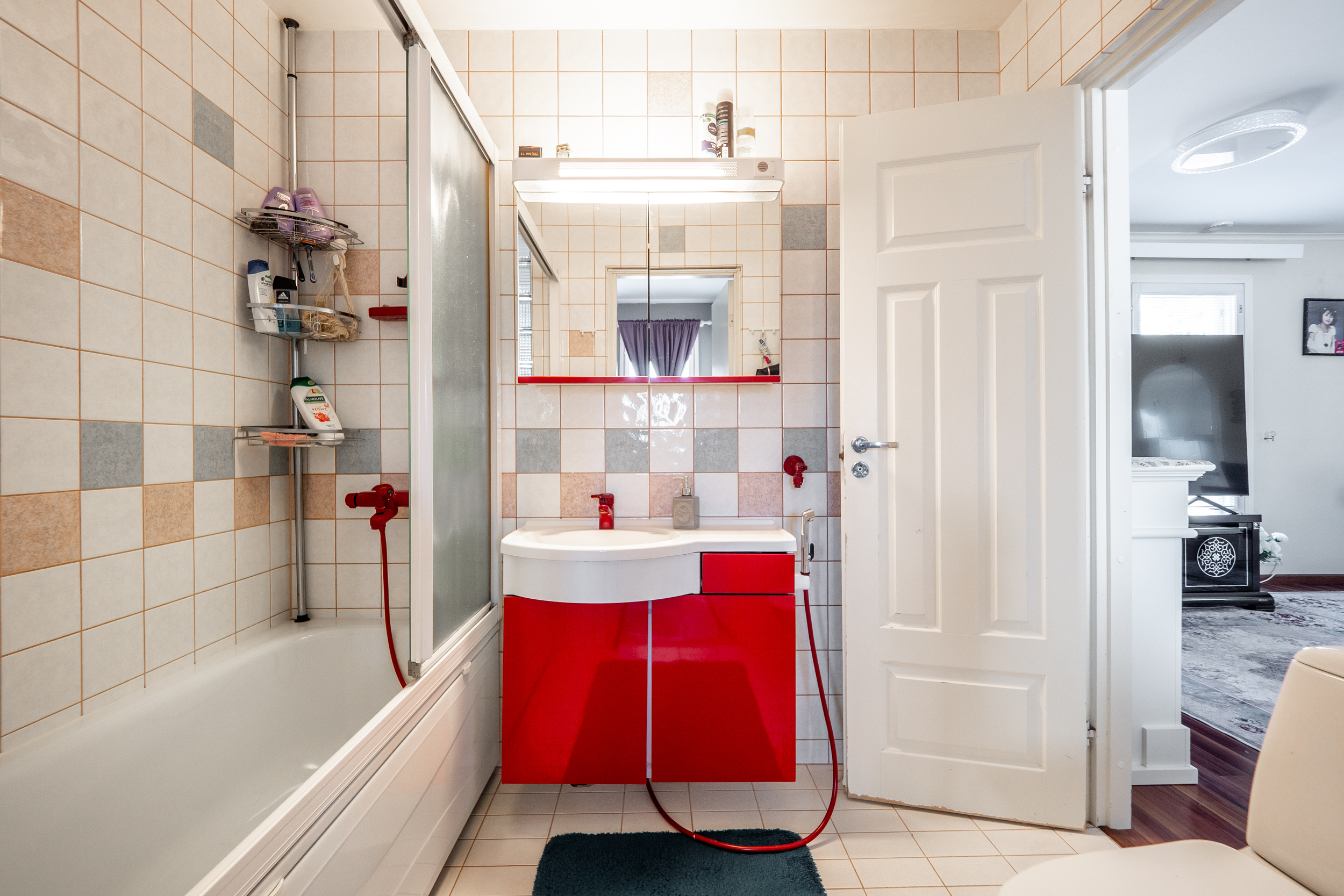 Karviaistie 9, Herukkakangas, Oulu