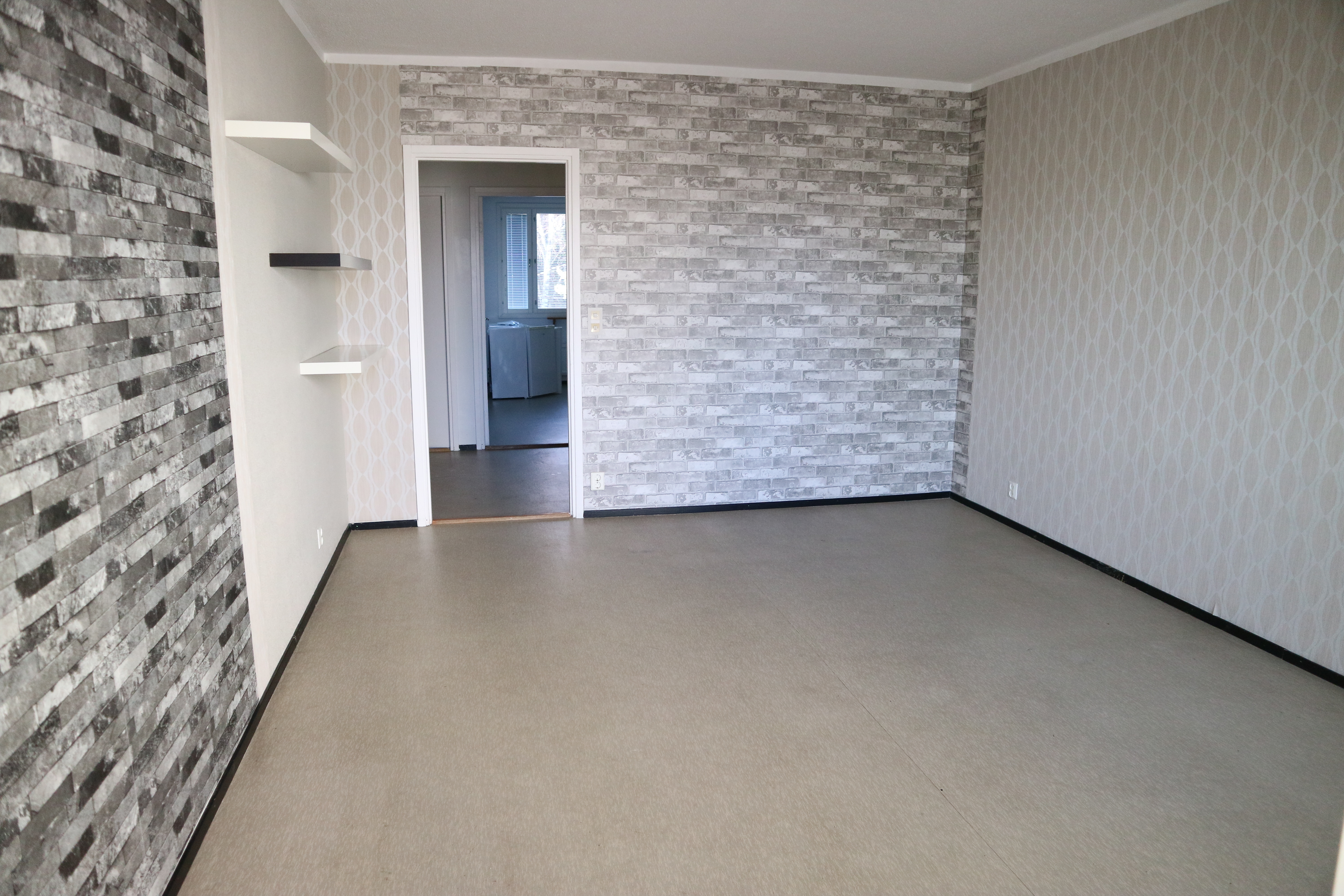 Vuorenrinne 7, Karhuvuori, Kotka