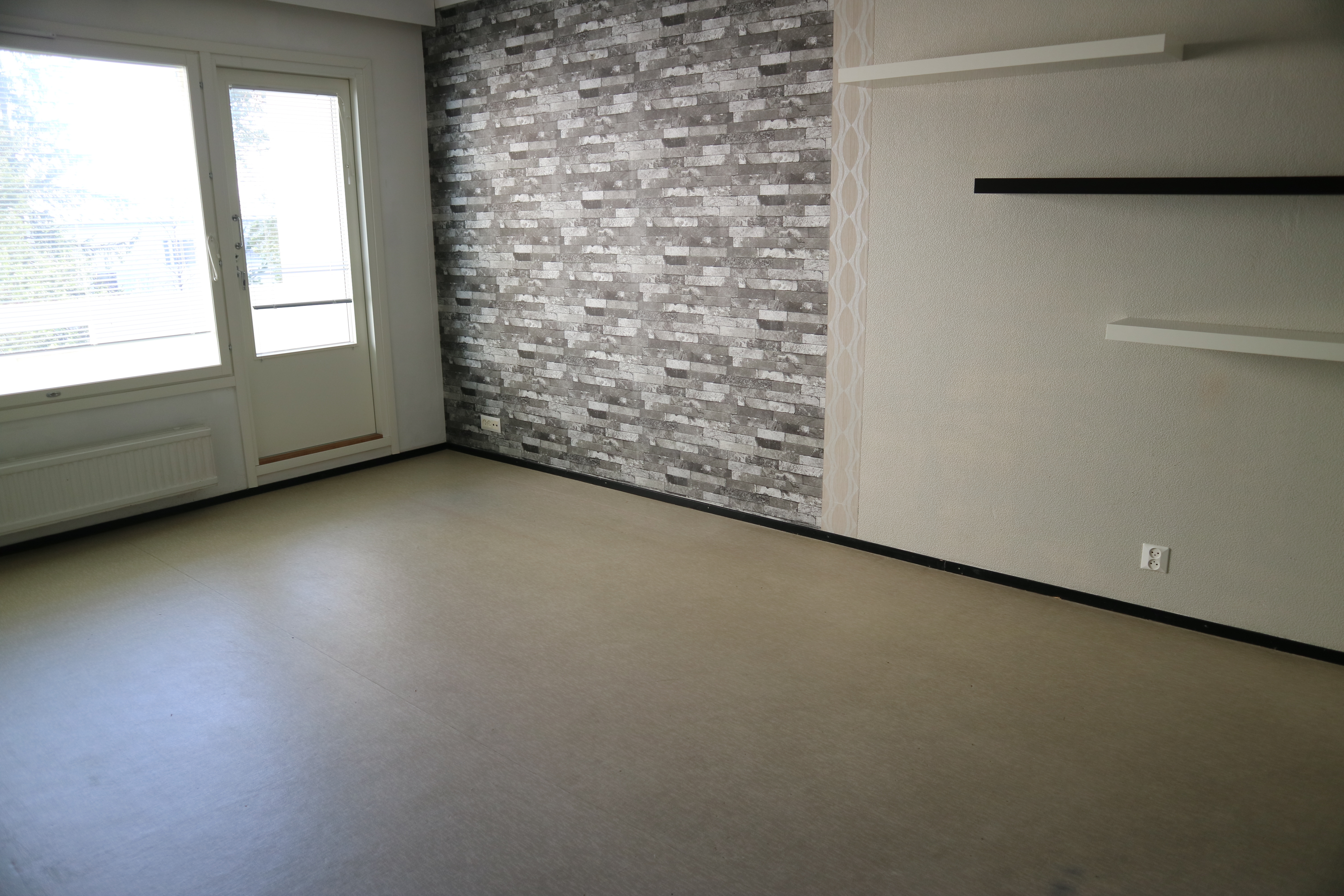 Vuorenrinne 7, Karhuvuori, Kotka