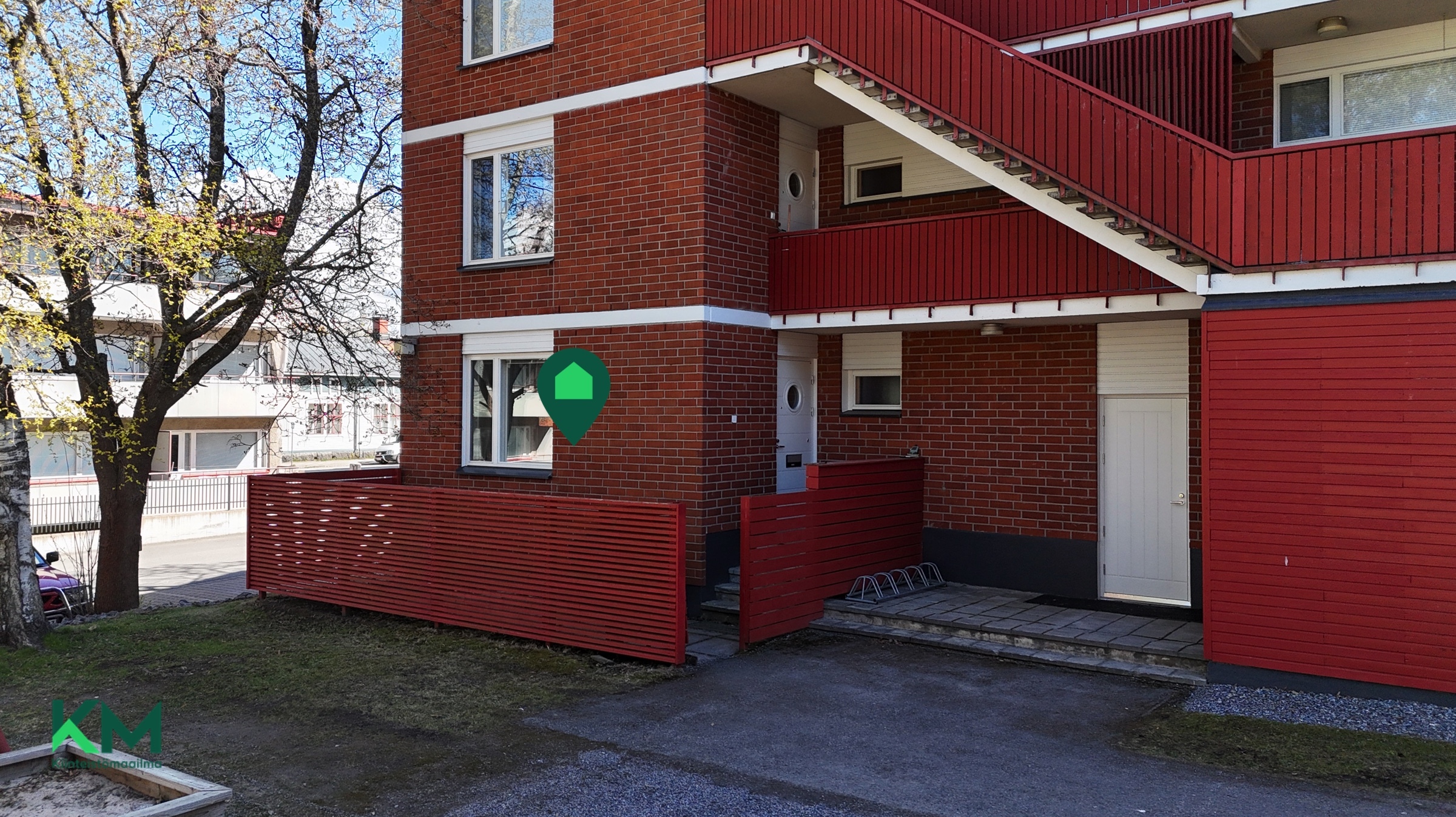 Kirvesmiehenkatu 5, Keskusta, Vaasa