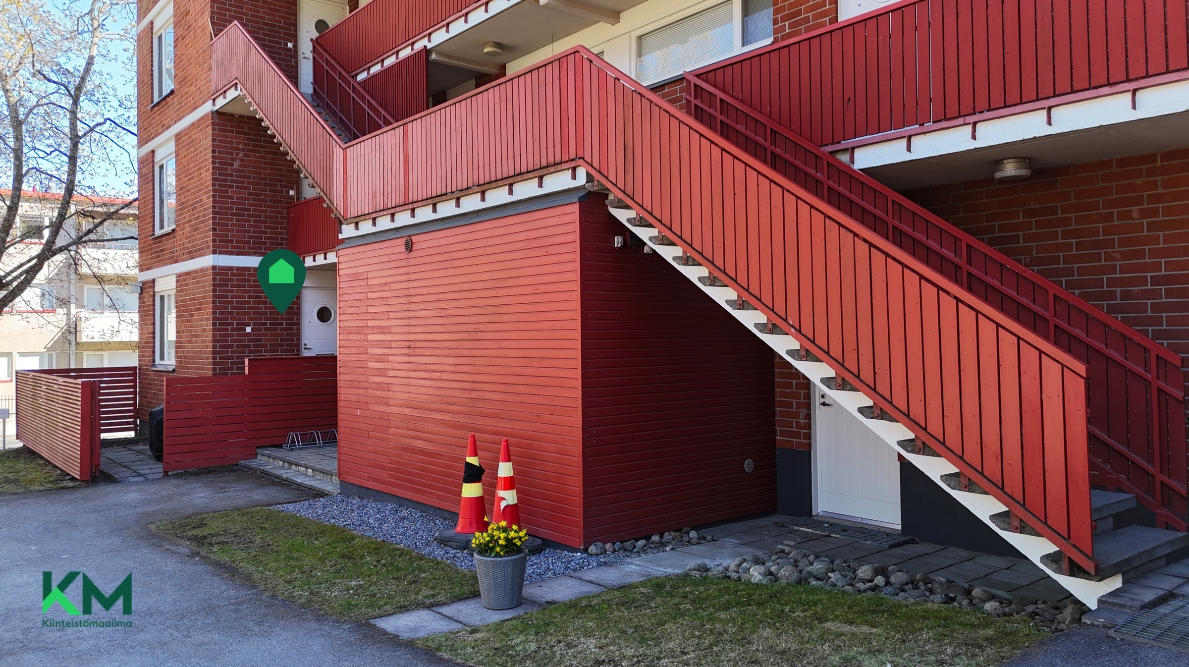 Kirvesmiehenkatu 5, Keskusta, Vaasa