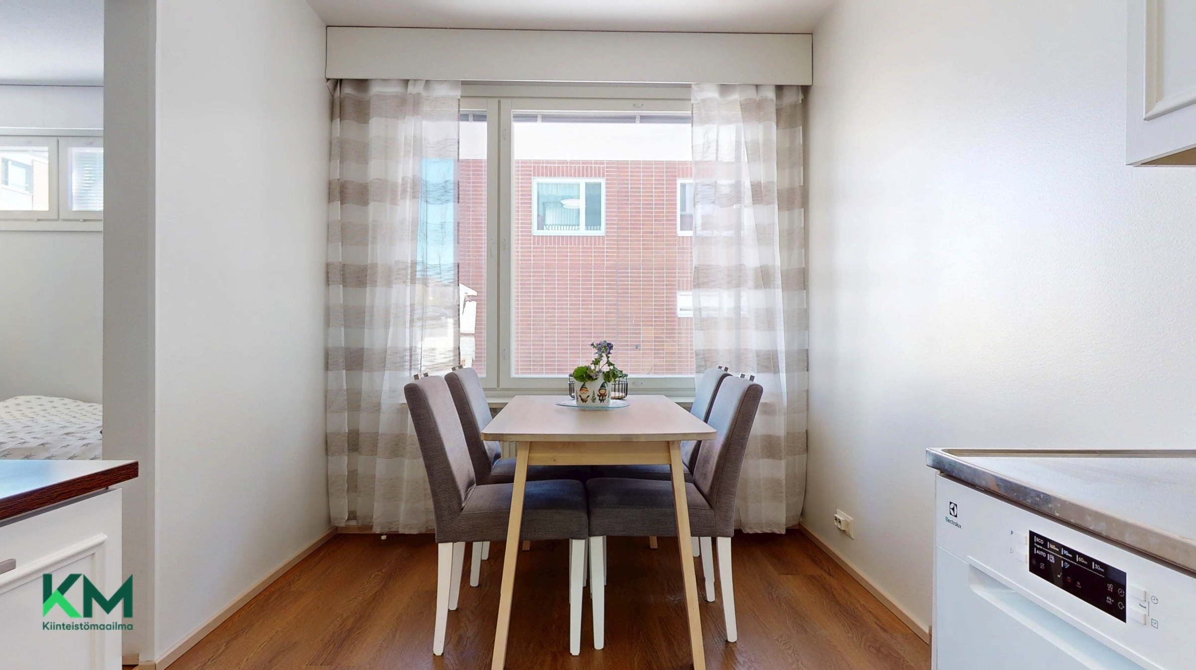 Kirvesmiehenkatu 5, Keskusta, Vaasa