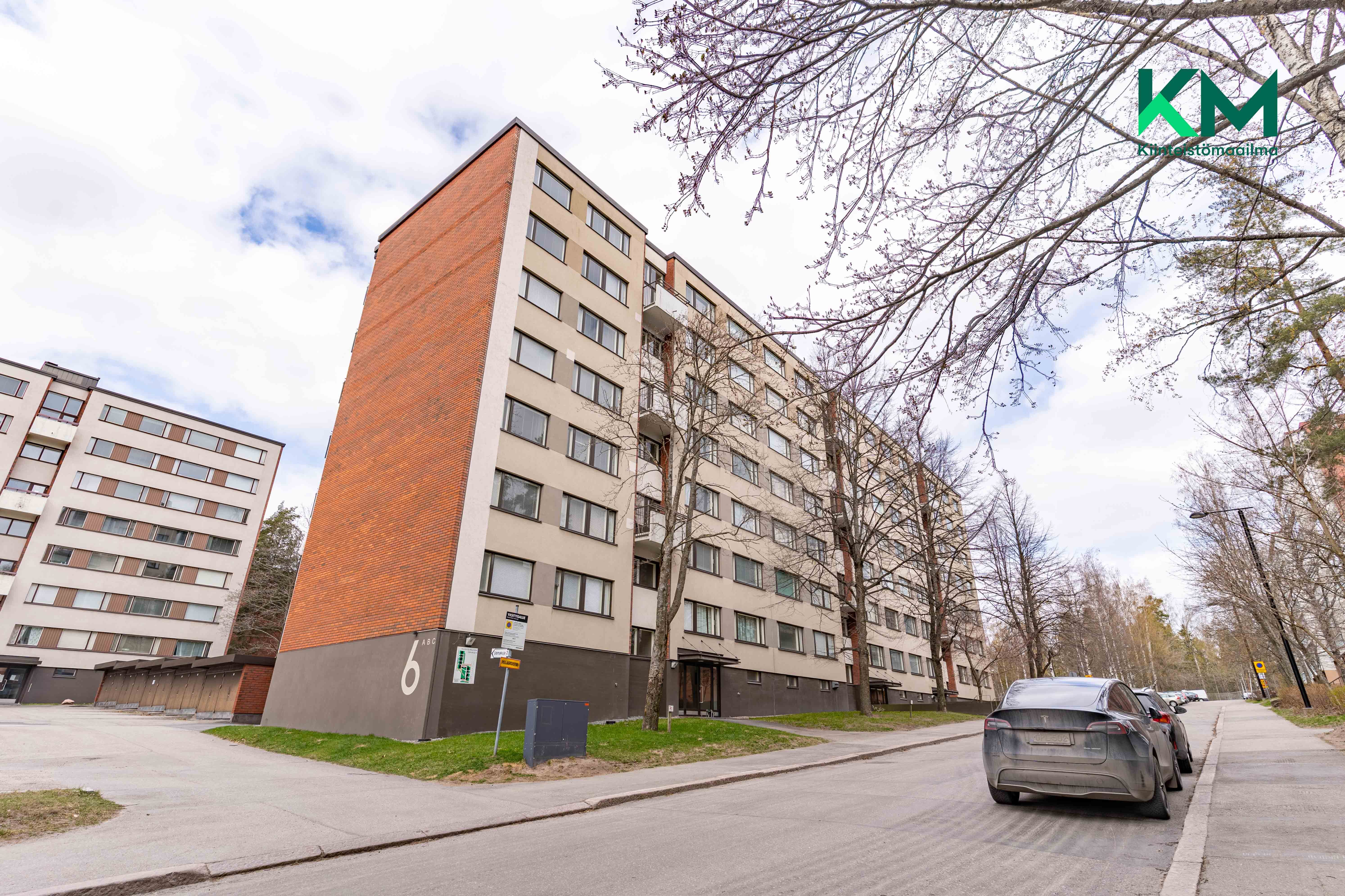 Uomakuja 6, Vantaa