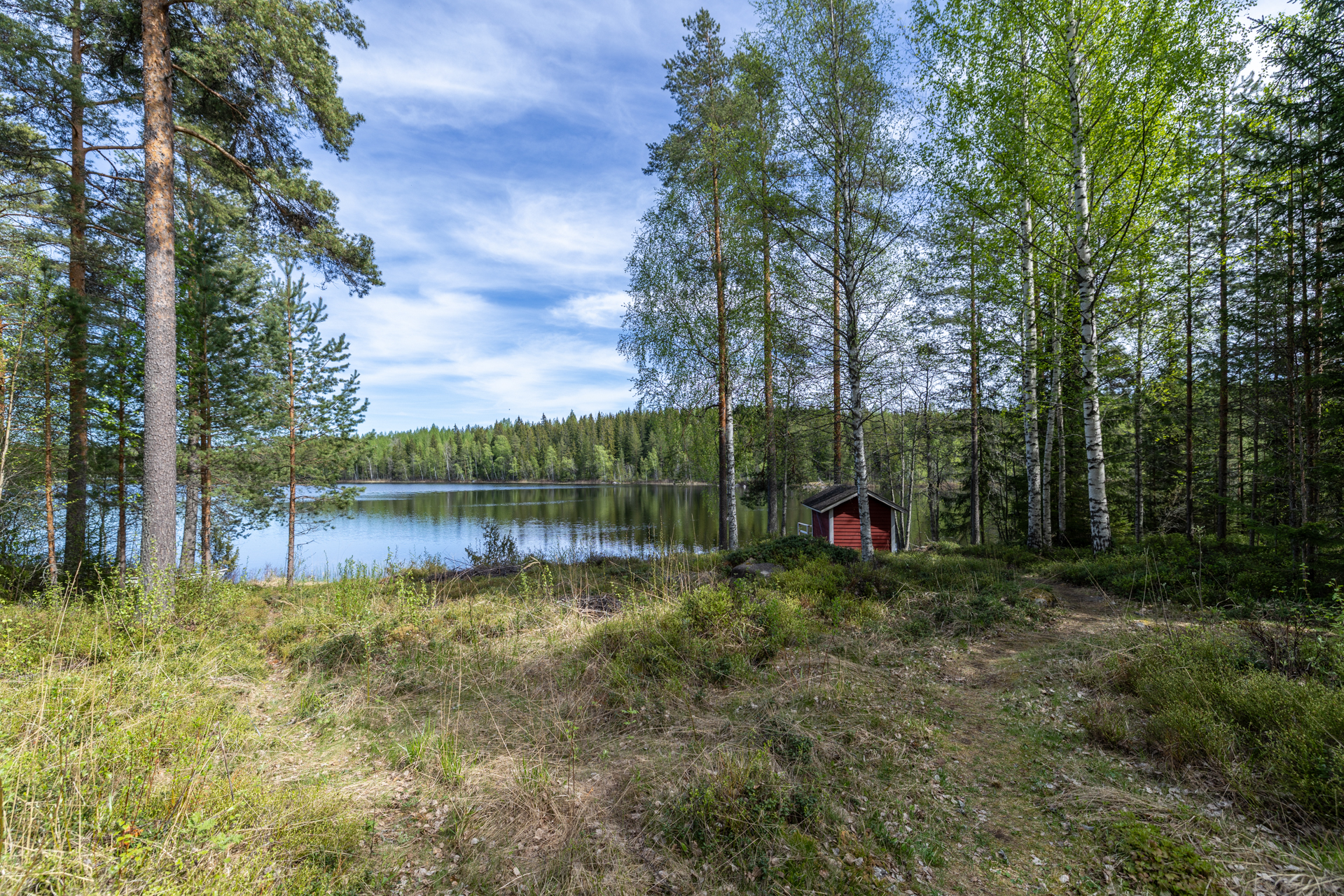 Yhteistä ranta-aluetta