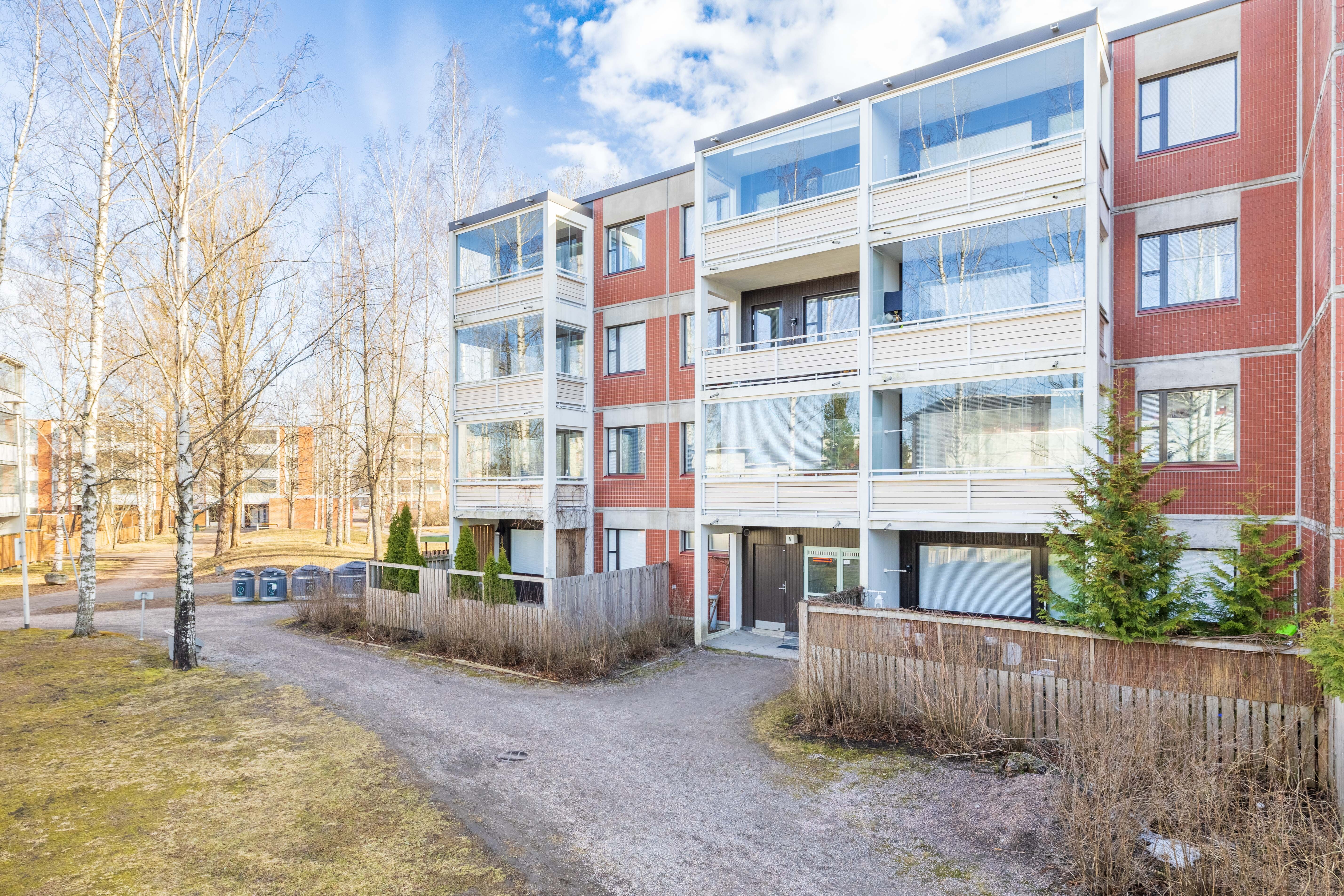 Vaakamestarinpolku 4, Helsinki