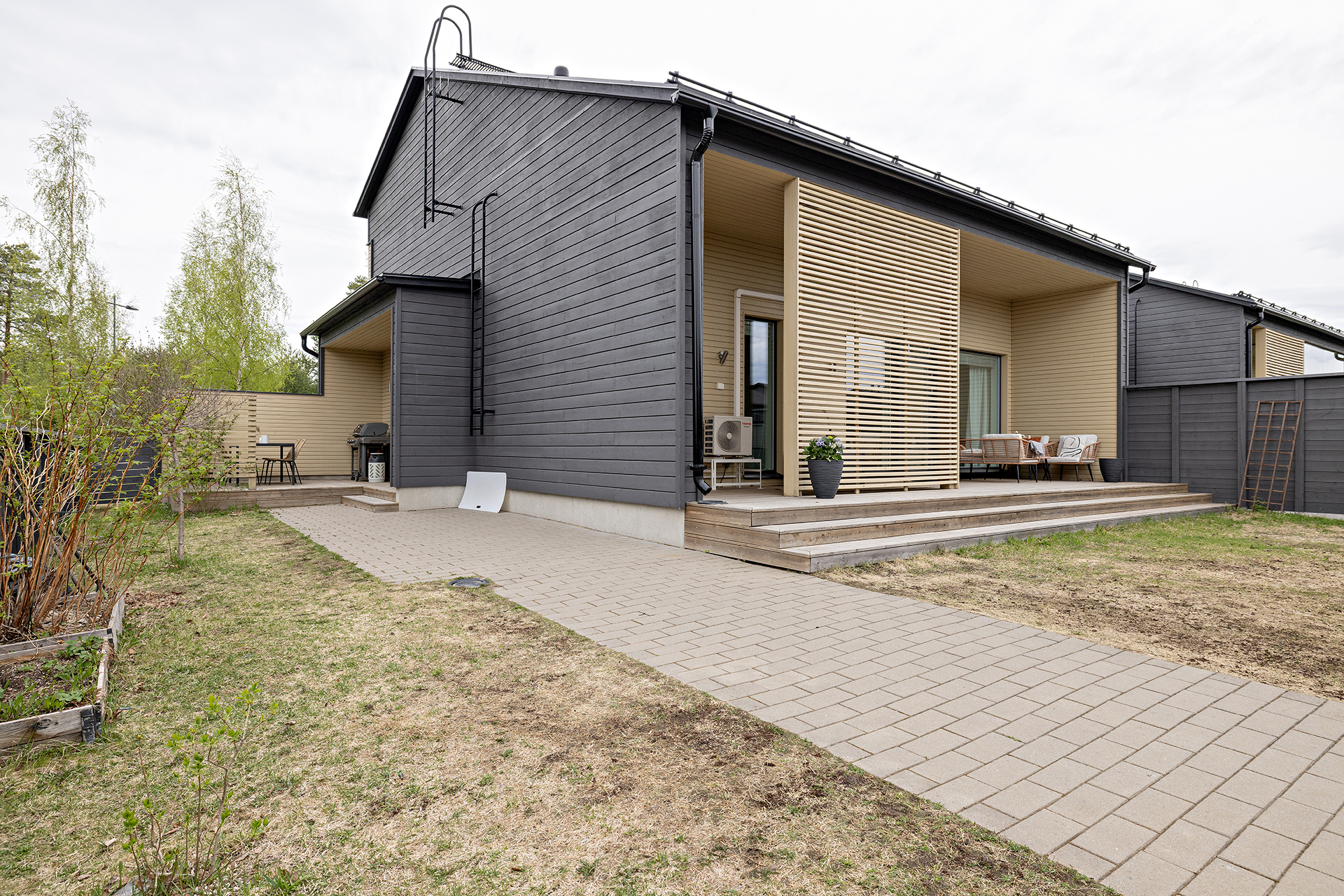 Juoksulenkki 31, Kivikkokangas, Oulu
