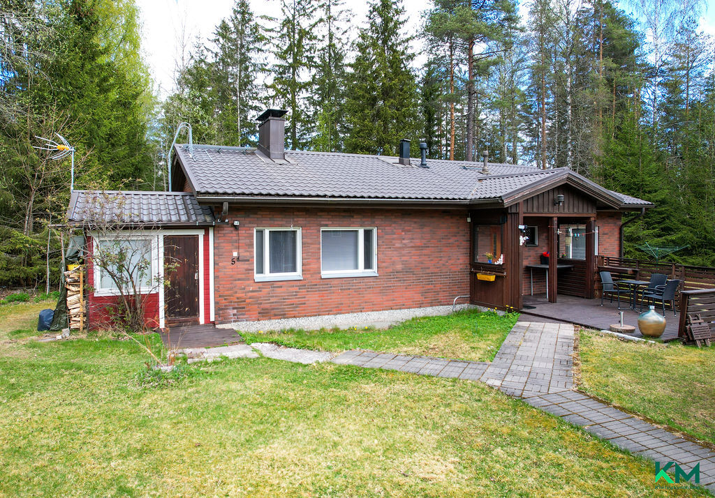 Reunakatu 5b, Pirttiharju, Lahti