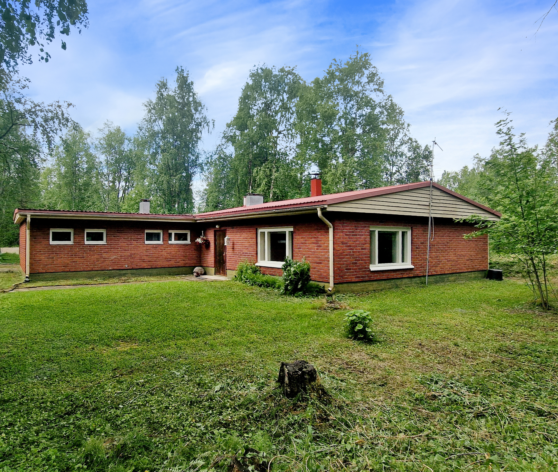 Rauhallisella alueella sijaitseva 97 m² omakotitalo