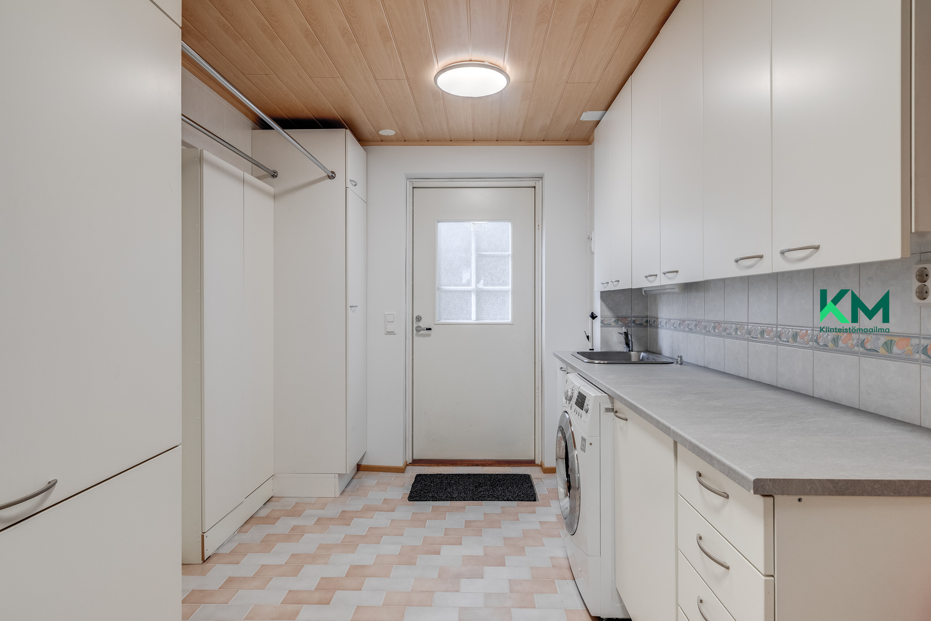 Uudentuvantie 24a, Itä-Pakila, Helsinki