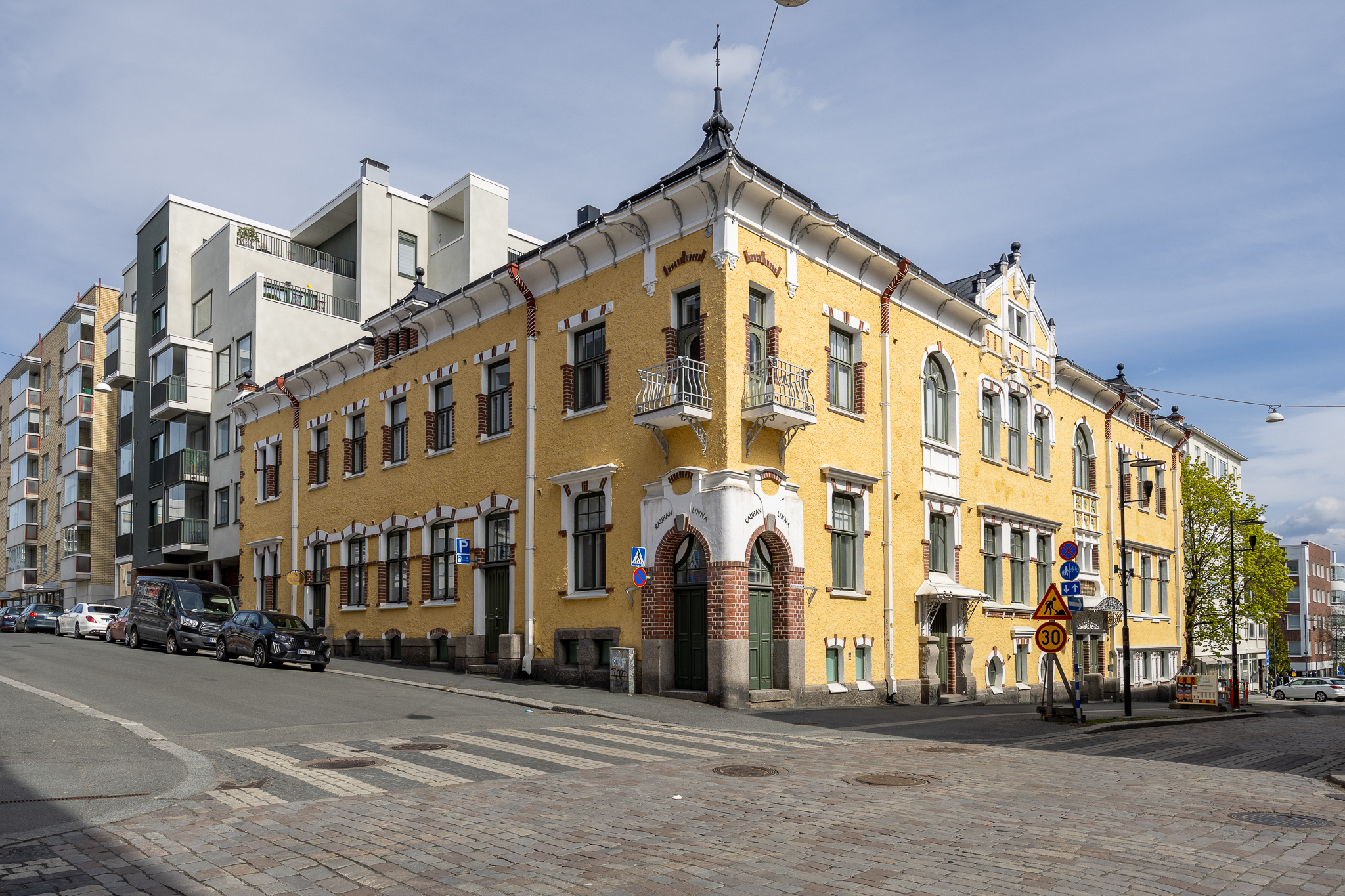 Raatihuoneenkatu 6, Hämeenlinna