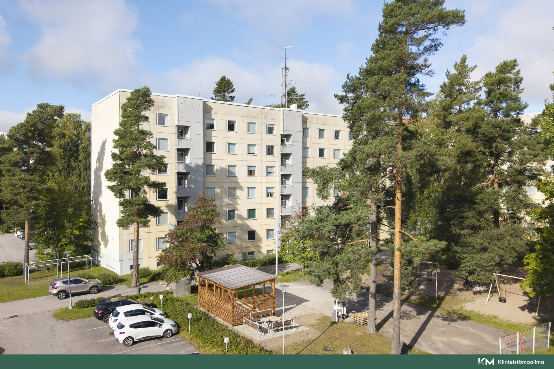 Laajaniityntie 10, Martinlaakso, Vantaa