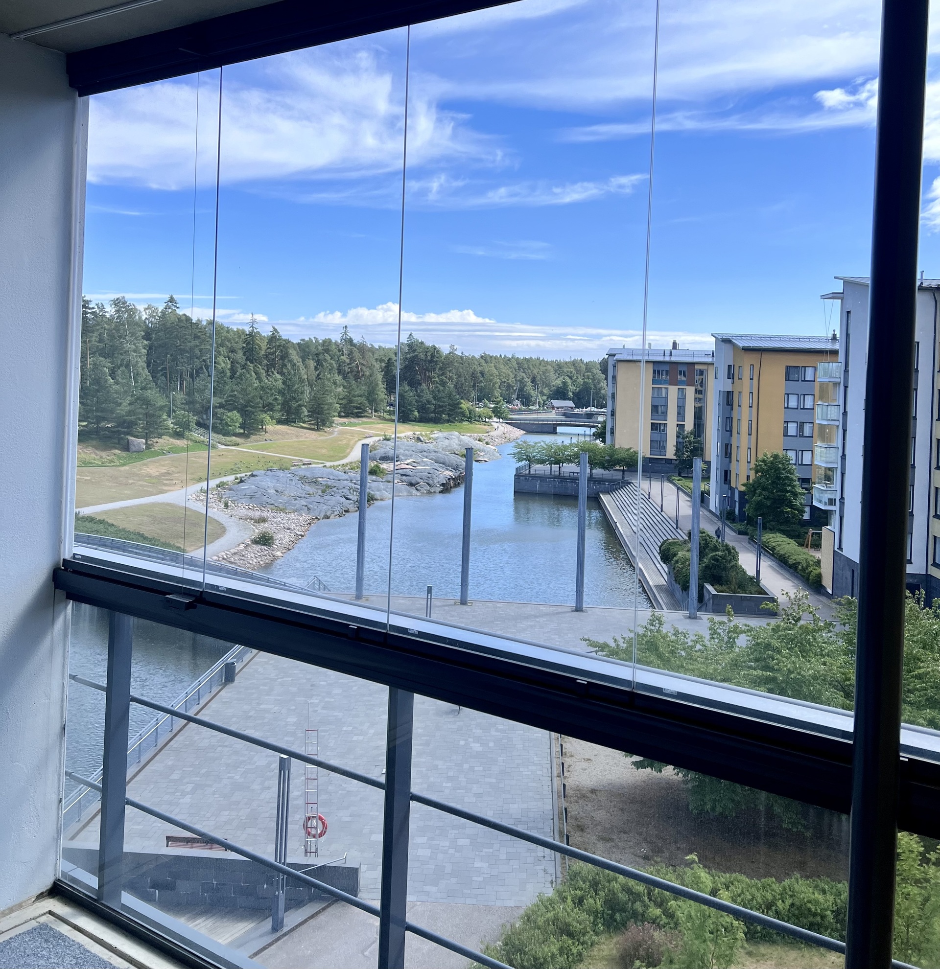 Aurinkotuulenkatu 10, Aurinkolahti, Helsinki