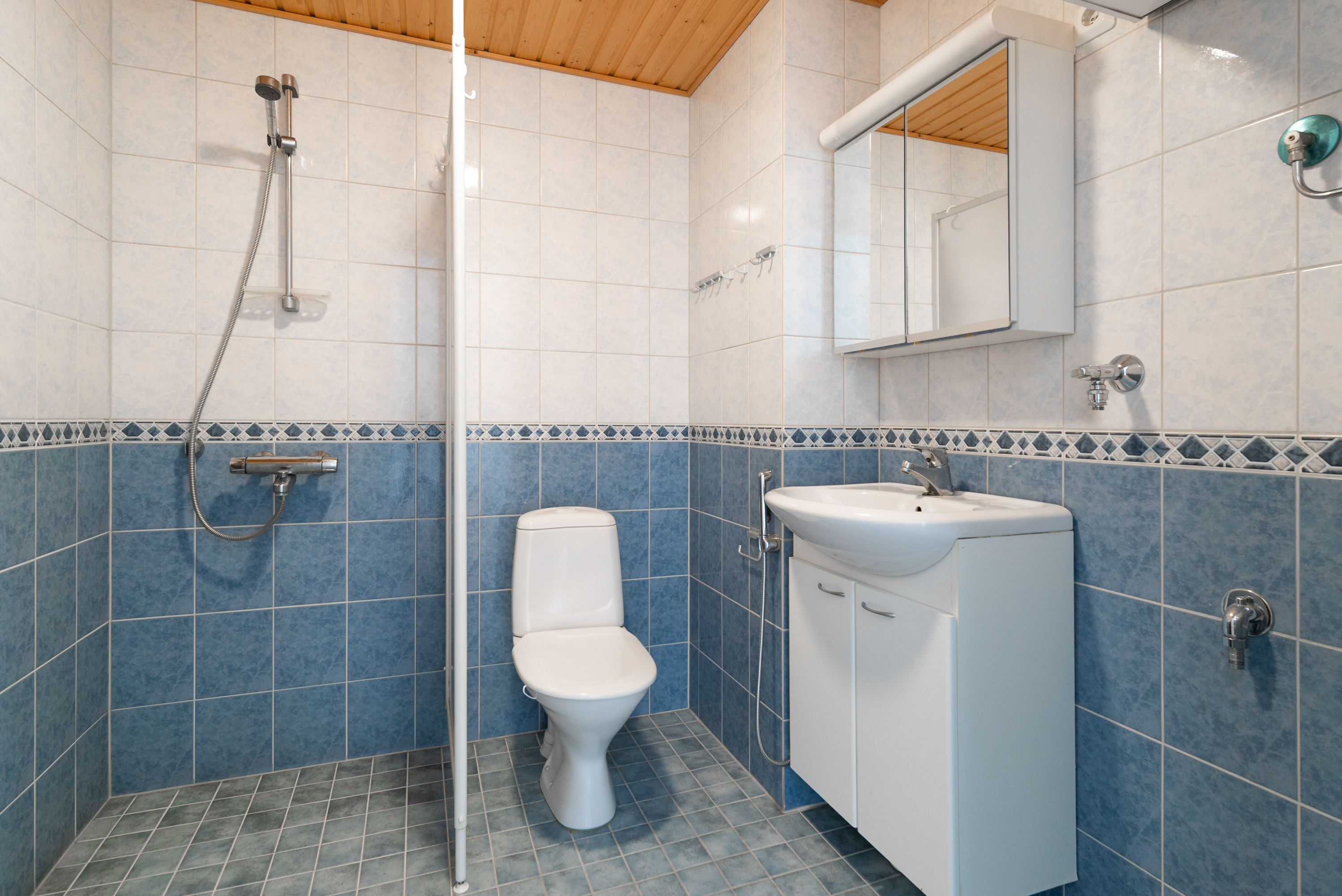 Pesukoneliitäntä kylpyhuoneessa