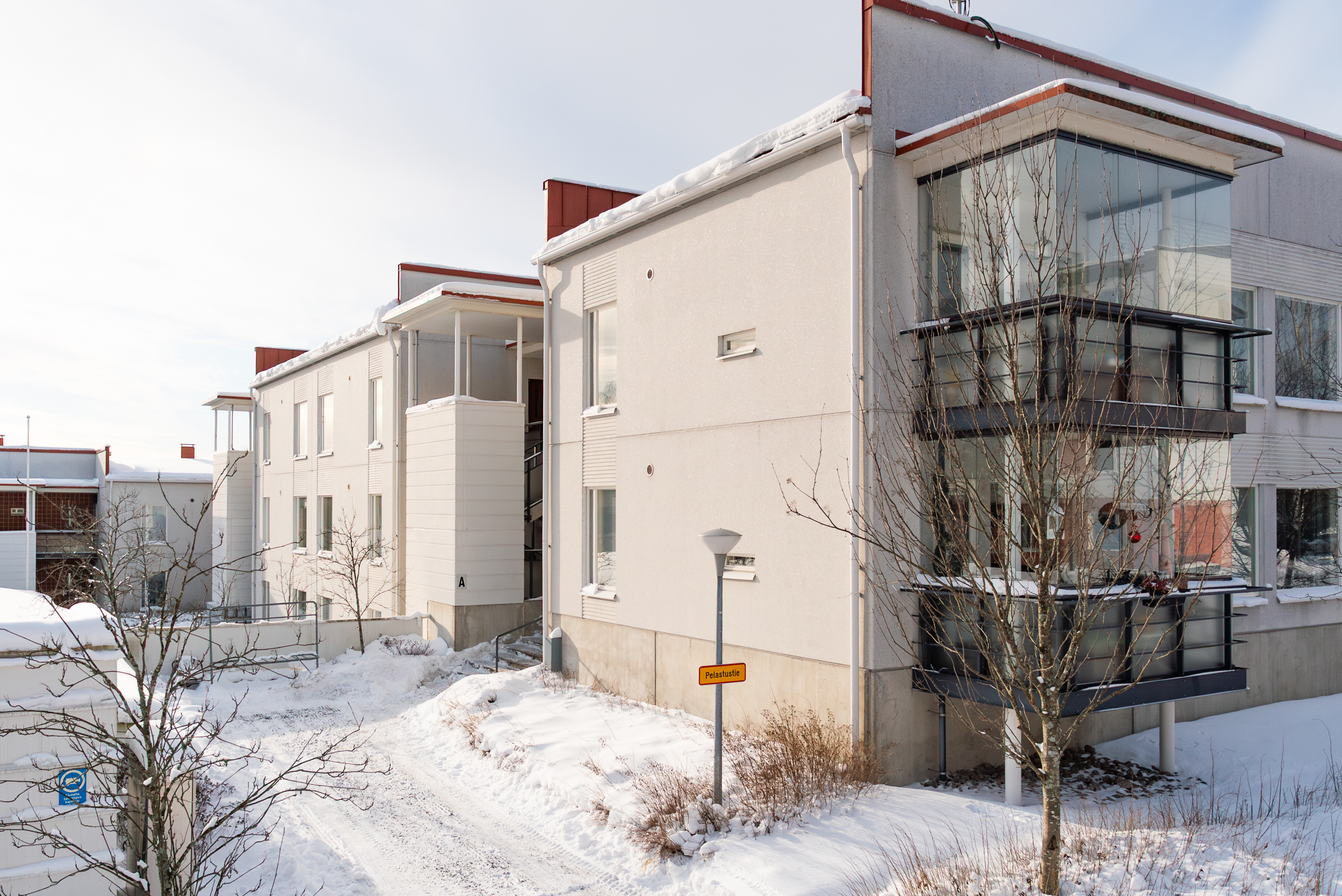 Sisäänkäynti ulkokautta suoraan asuntoon