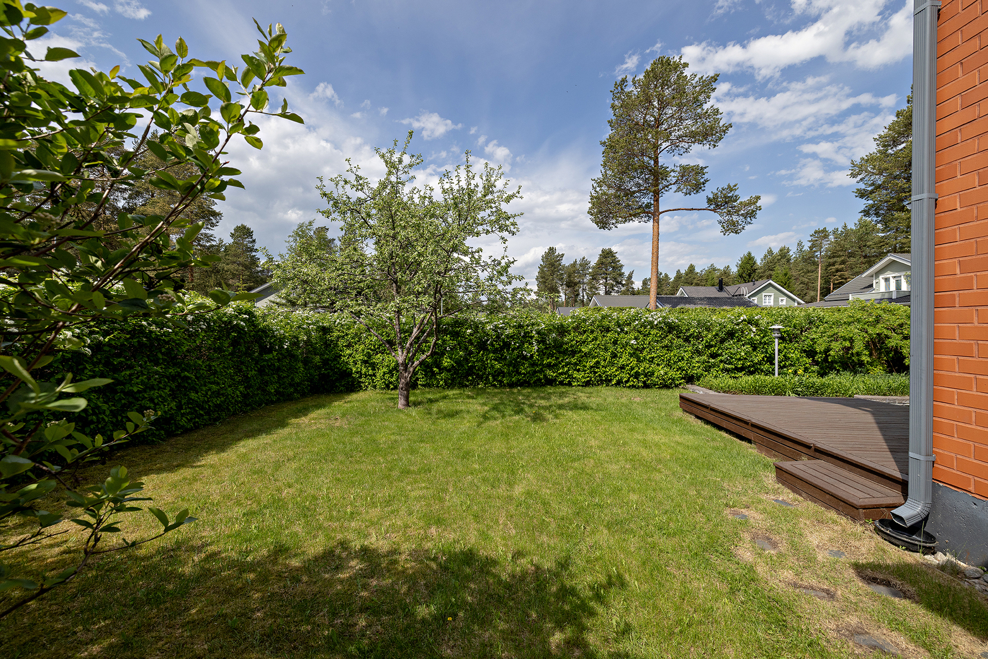 Perhotie 6, Kello, Oulu