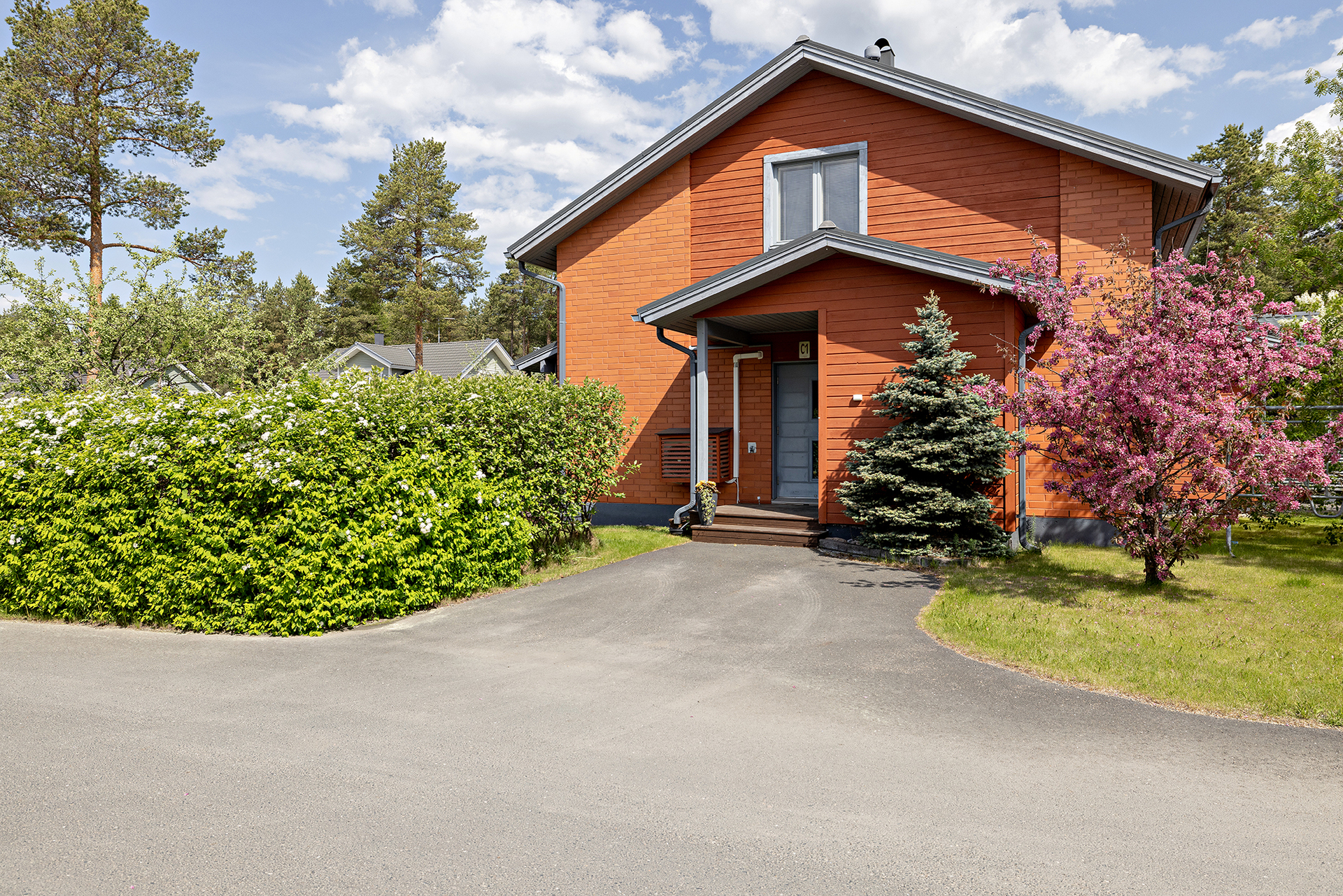 Perhotie 6, Kello, Oulu