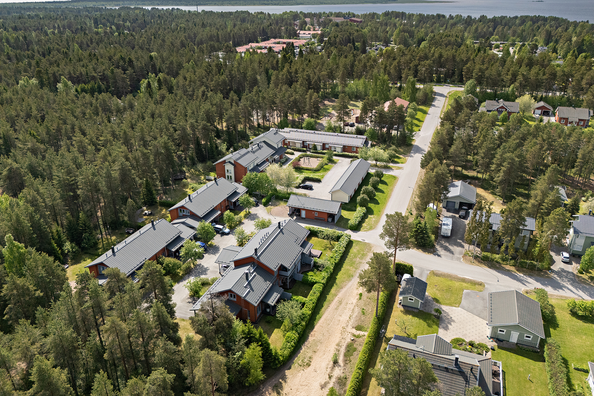 Perhotie 6, Kello, Oulu