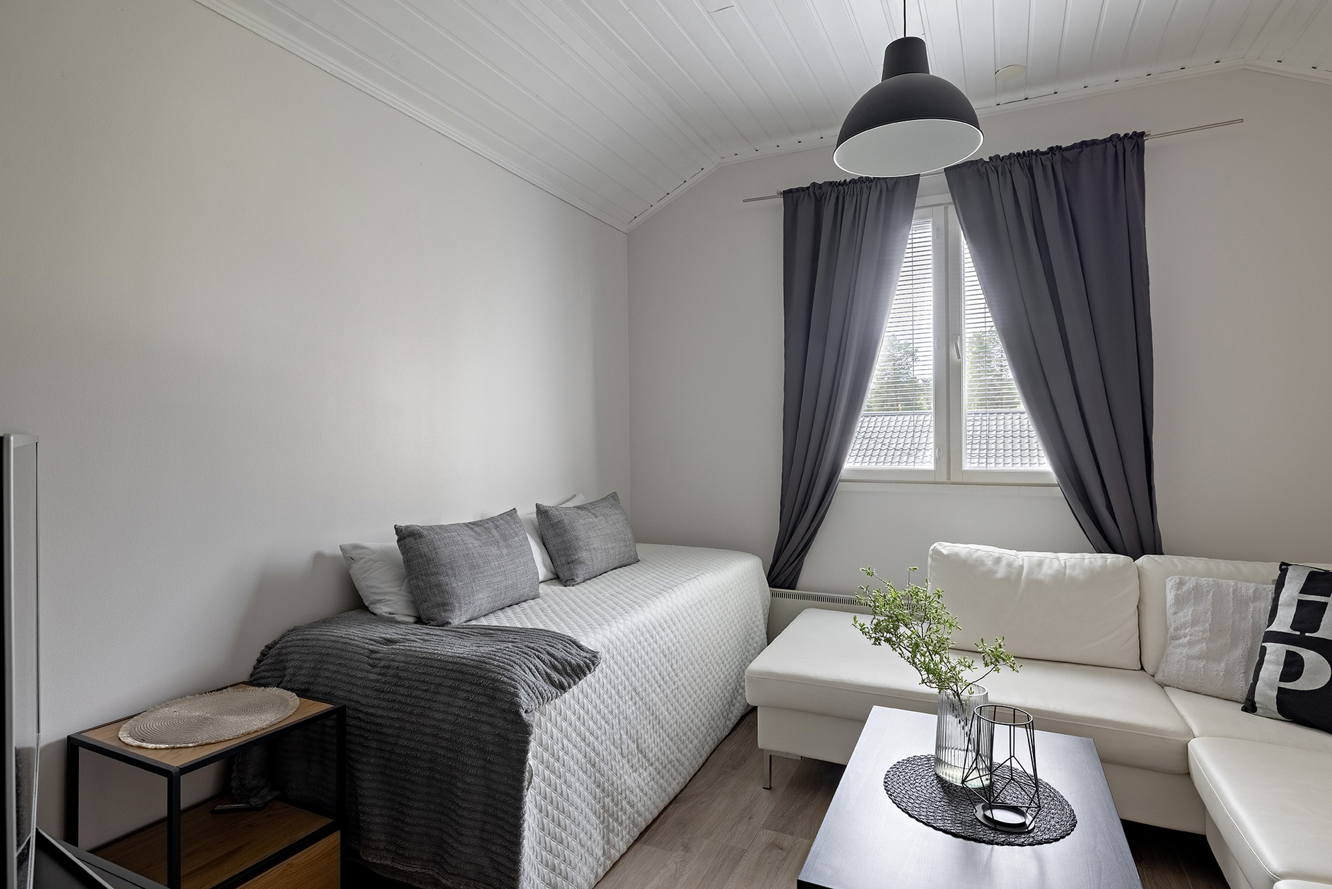 Perhotie 6, Kello, Oulu