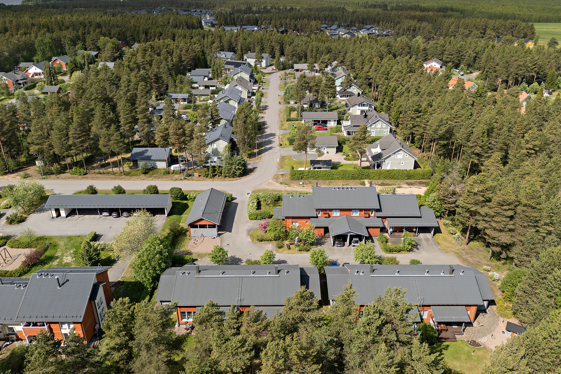 Perhotie 6, Kello, Oulu