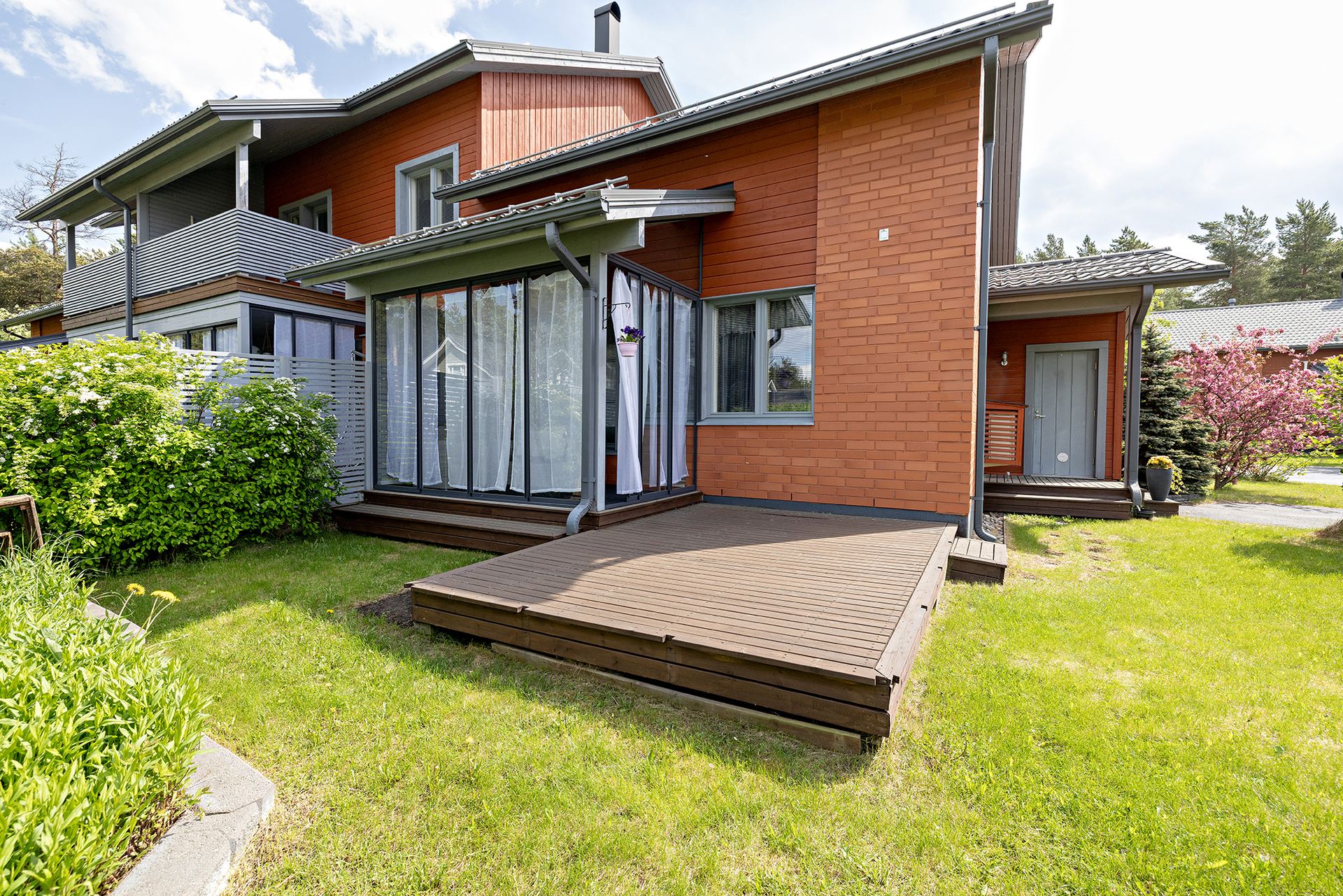 Perhotie 6, Kello, Oulu