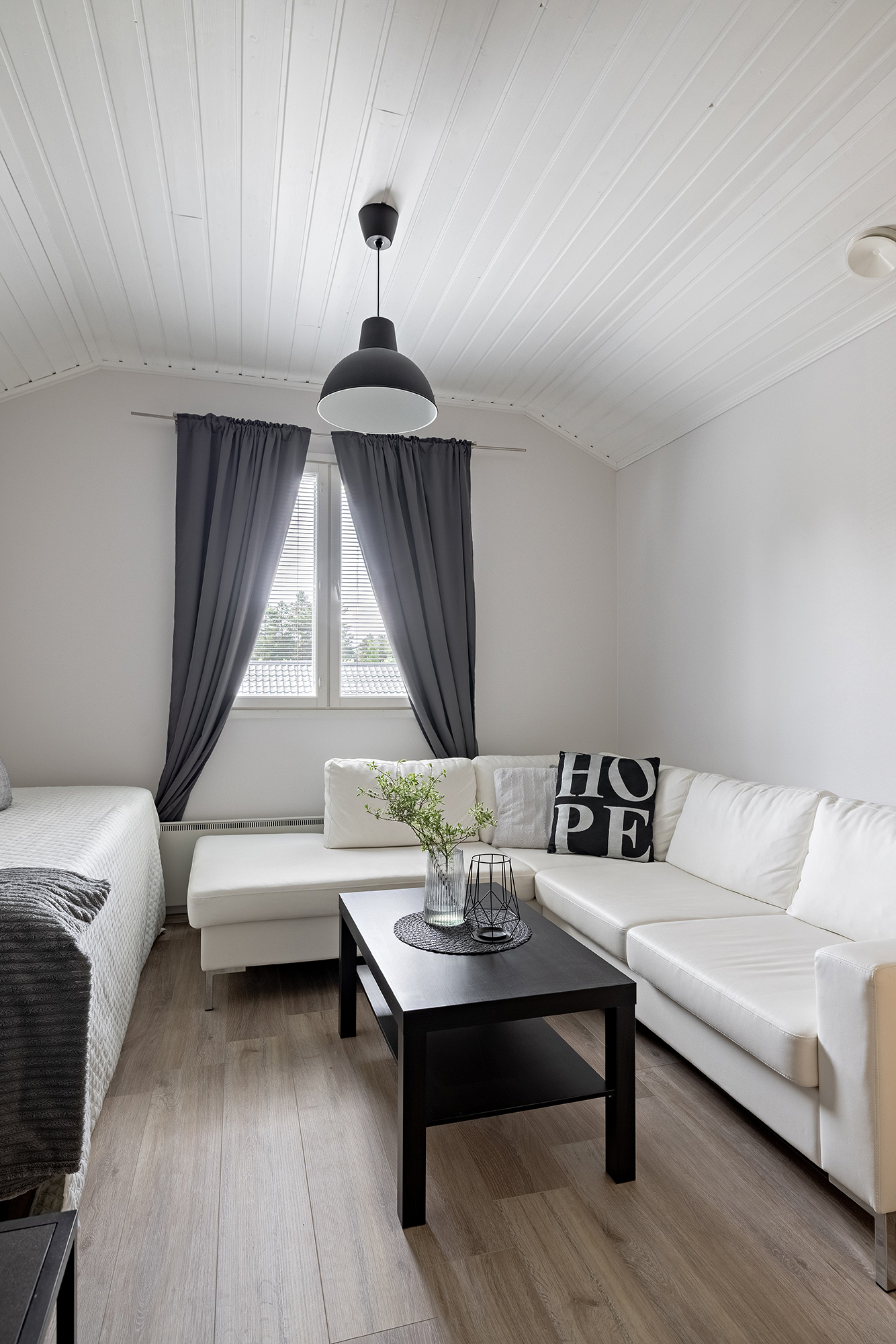 Perhotie 6, Kello, Oulu