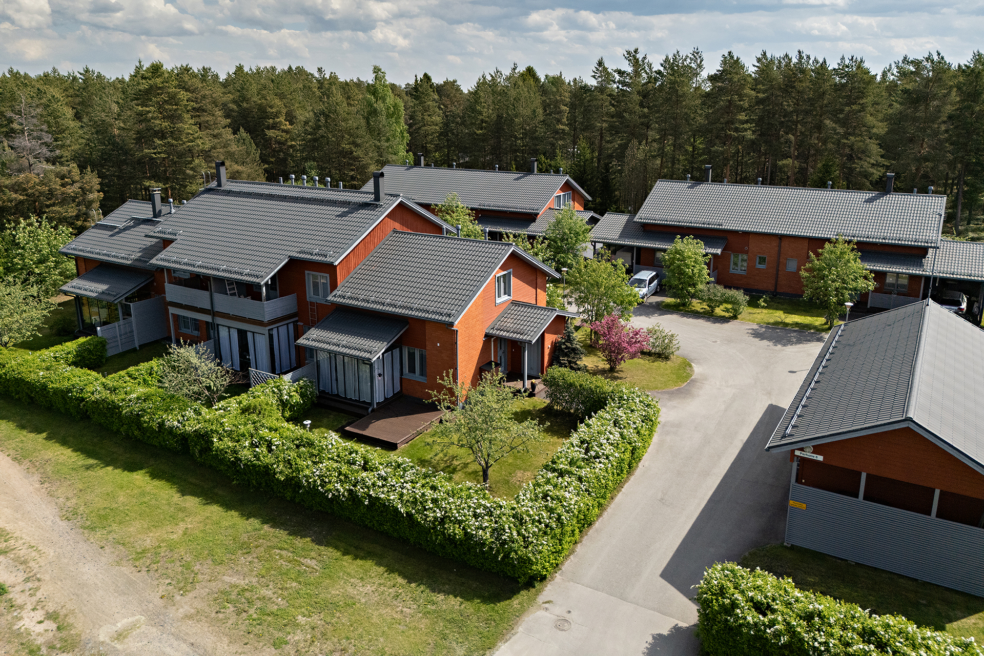 Perhotie 6, Kello, Oulu