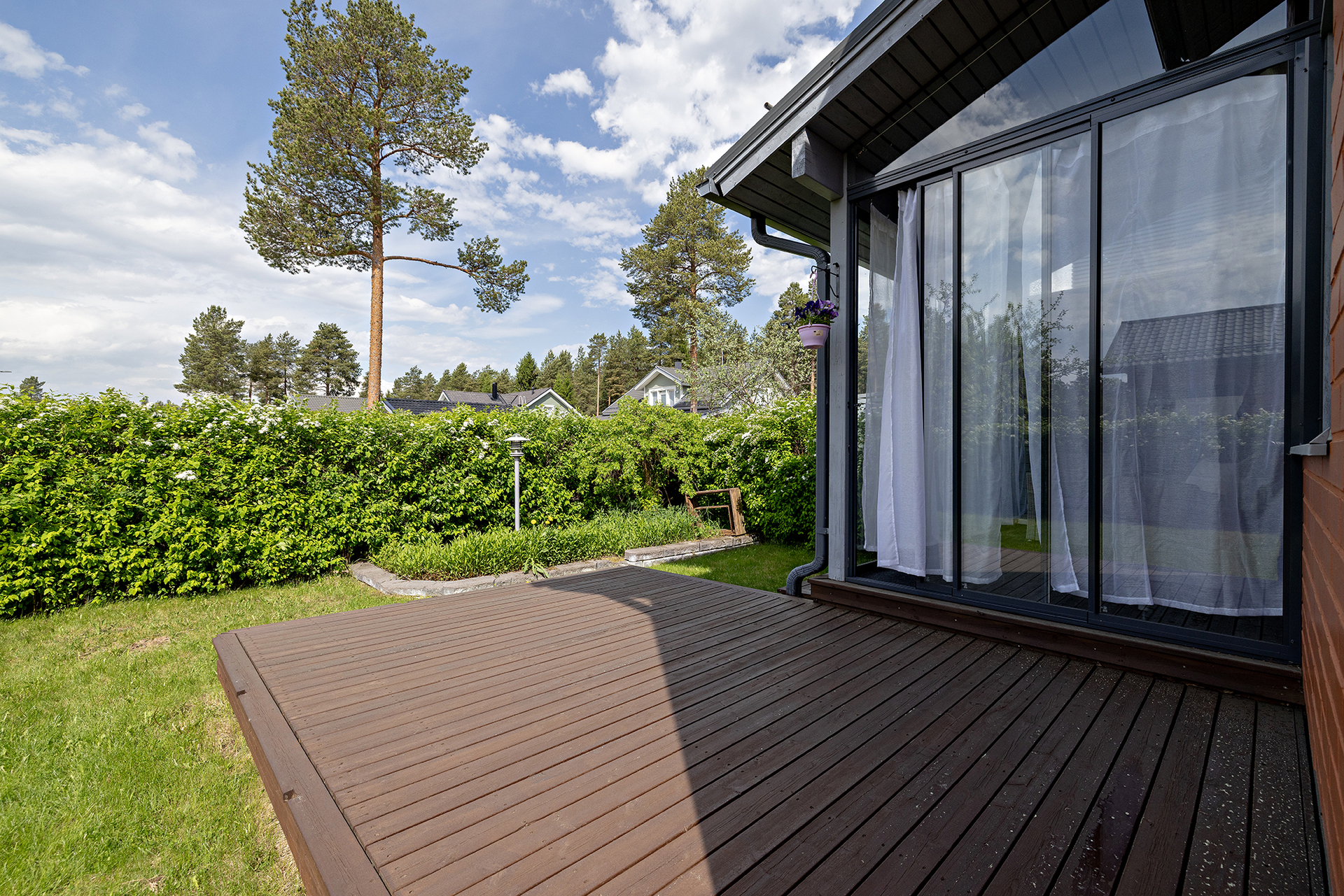 Perhotie 6, Kello, Oulu