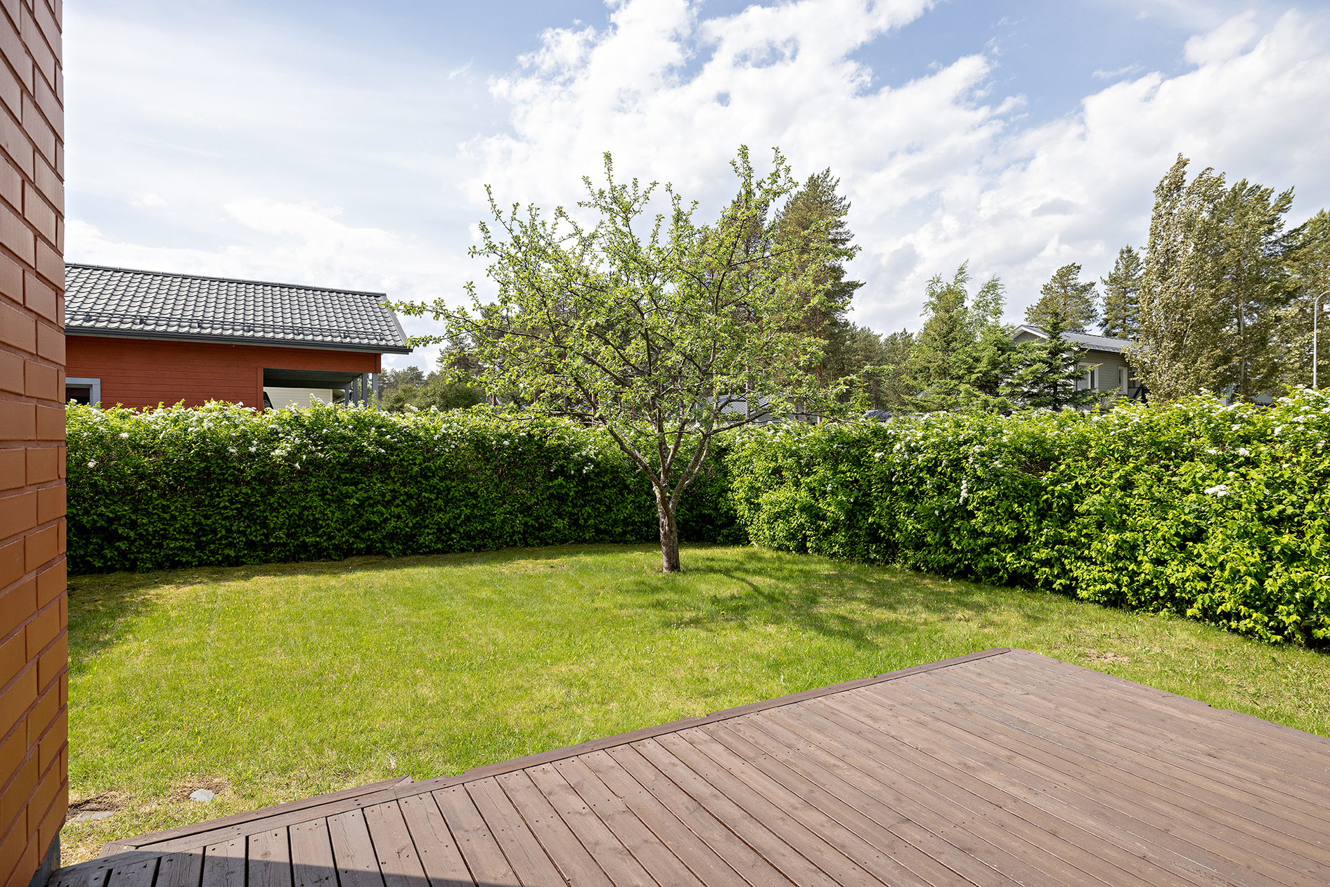 Perhotie 6, Kello, Oulu