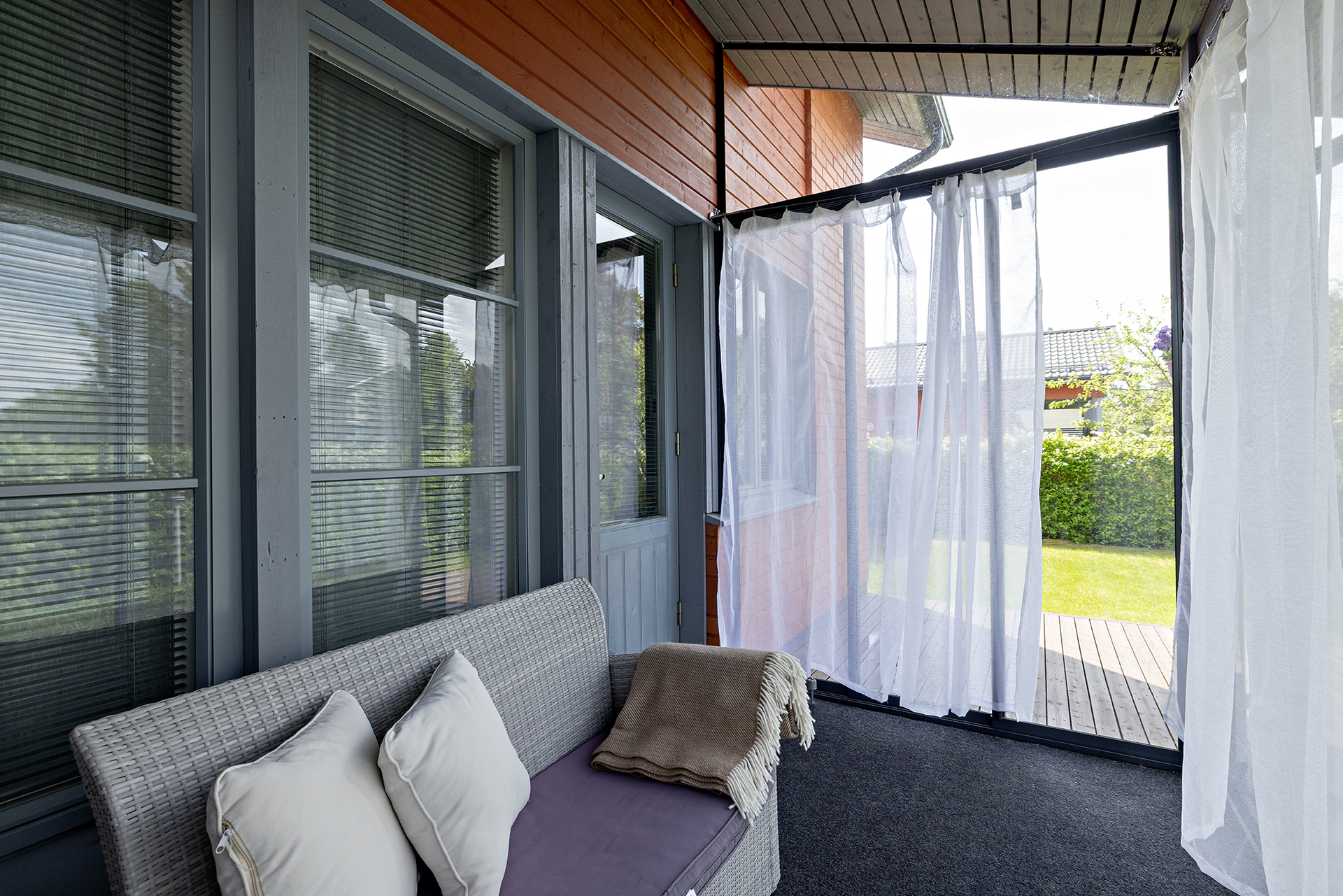 Perhotie 6, Kello, Oulu