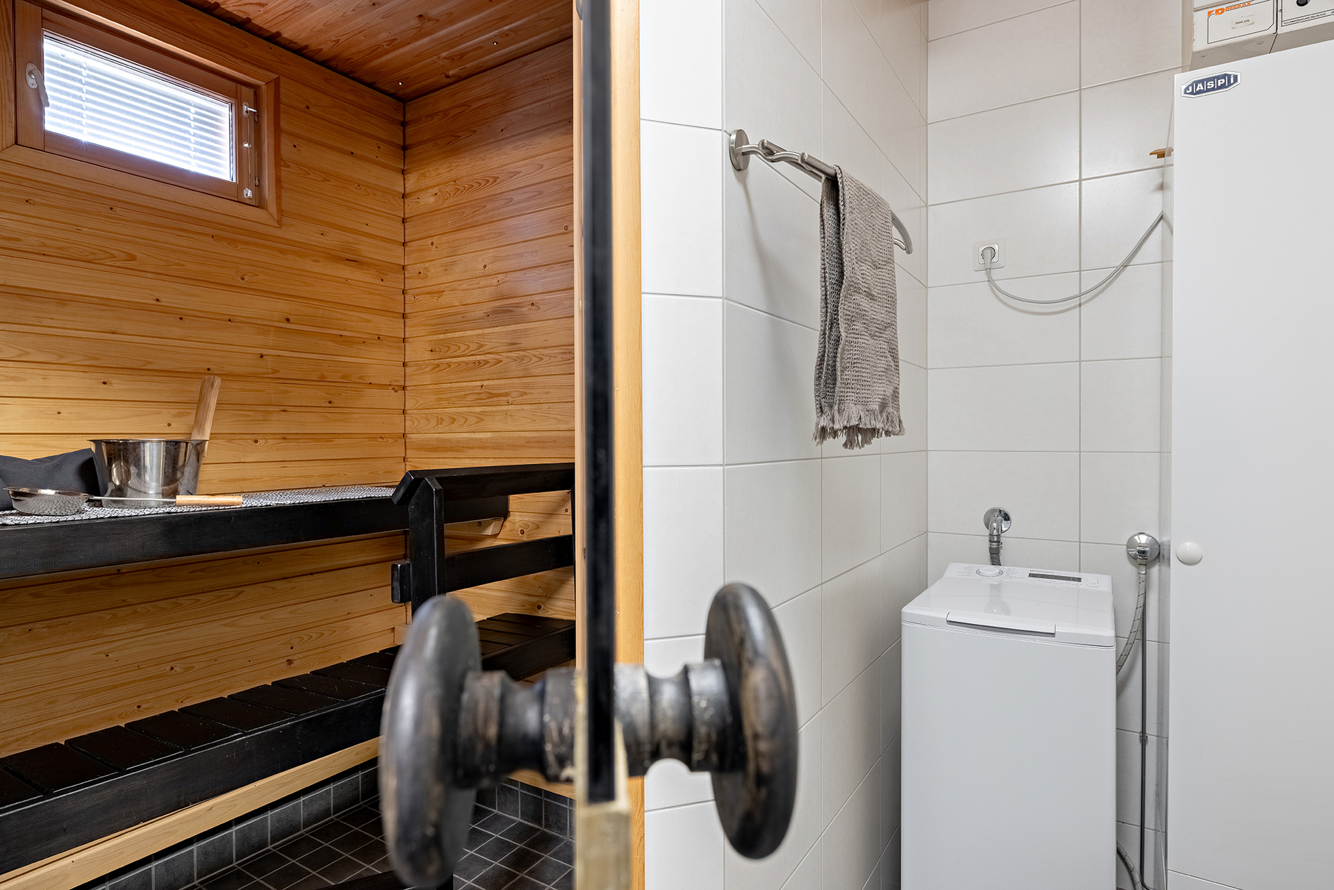 Perhotie 6, Kello, Oulu
