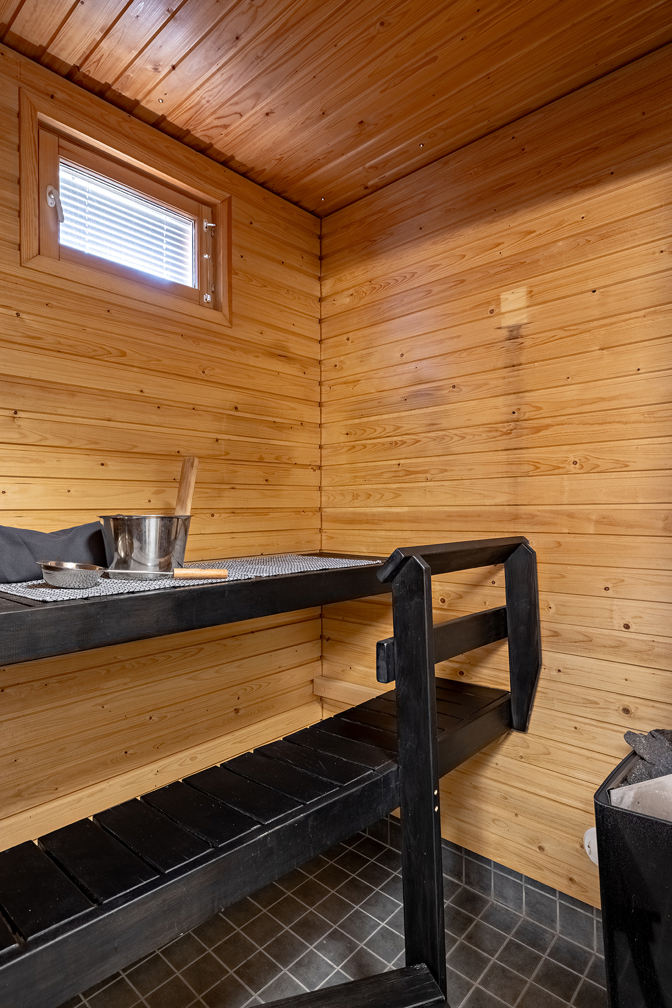 Perhotie 6, Kello, Oulu
