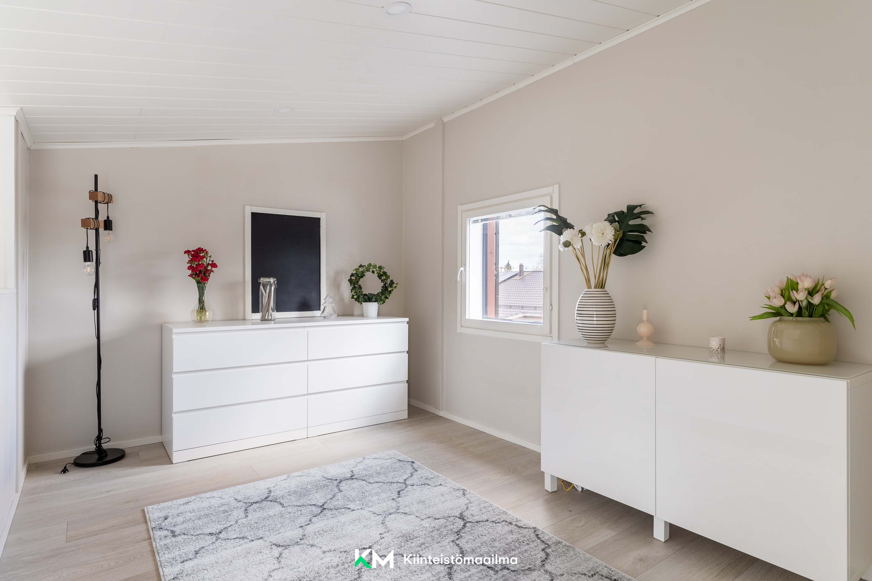 Neilikkatie 20, Vantaa