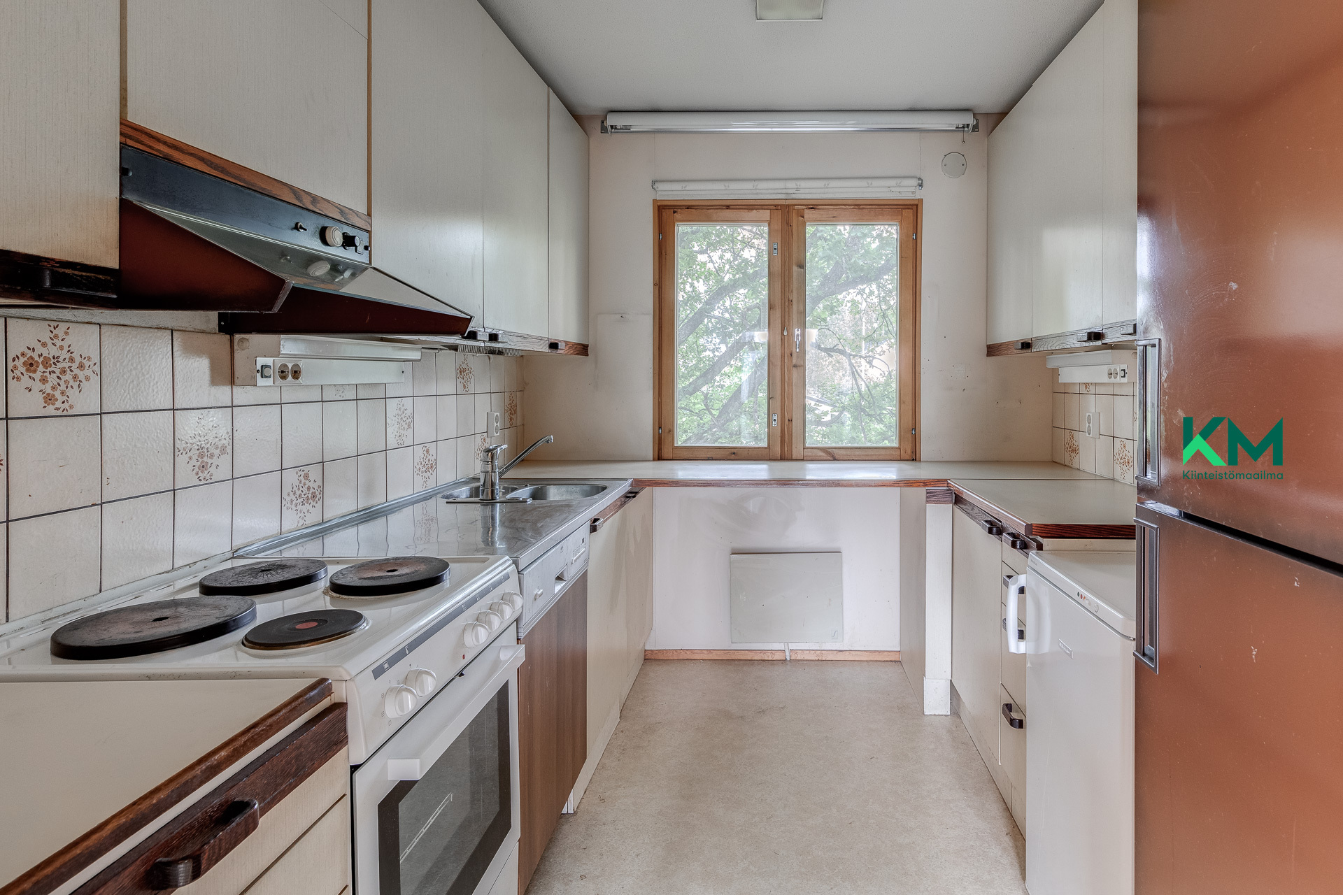 Lainlukijantie 1a, Torpparinmäki, Helsinki