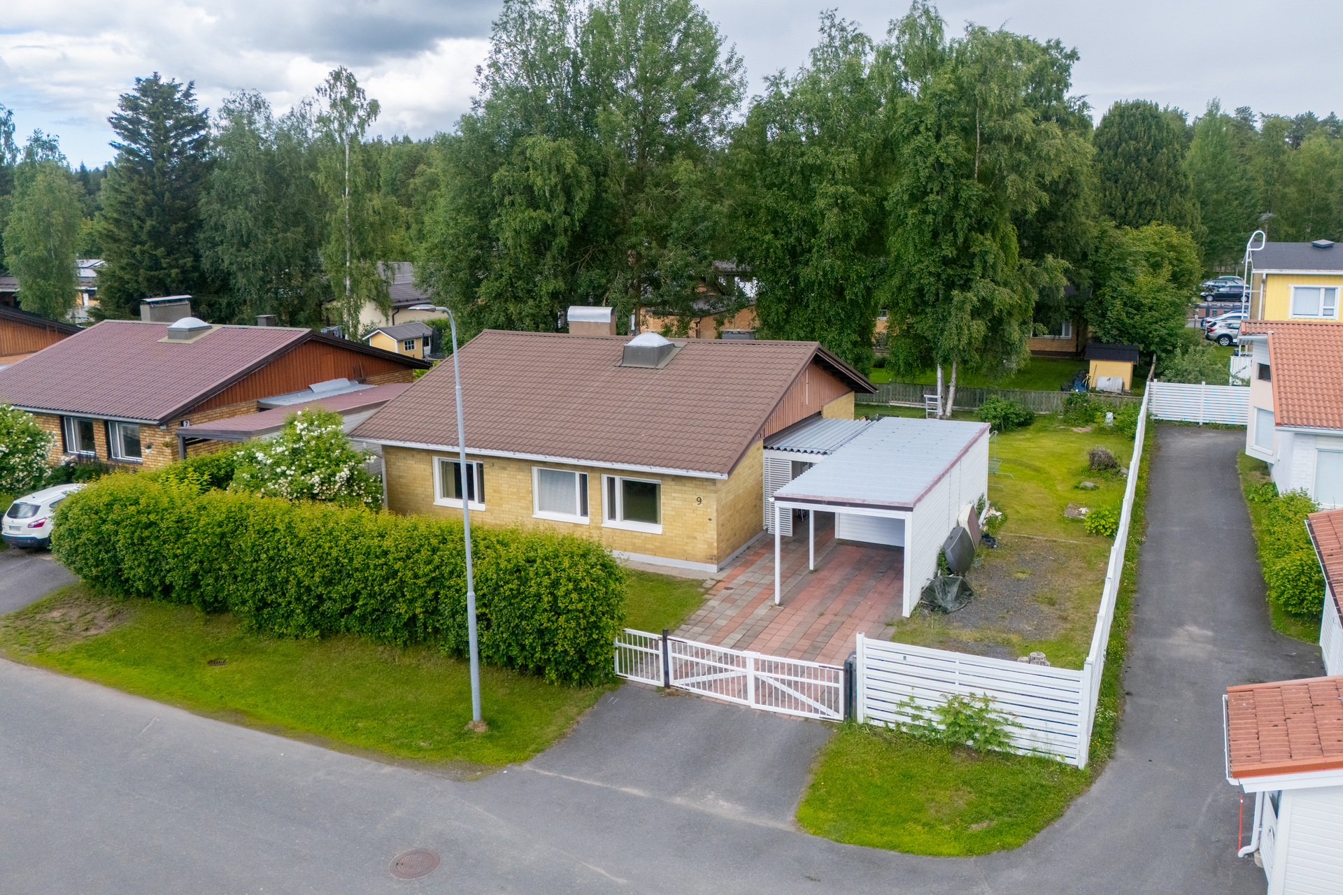 Kissapöllönkuja 9, Kuivasjärvi, Oulu