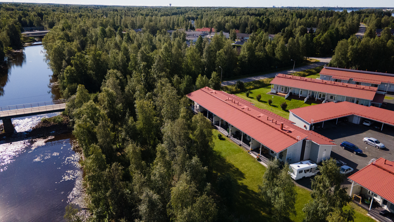 Kaunis jokimaisema