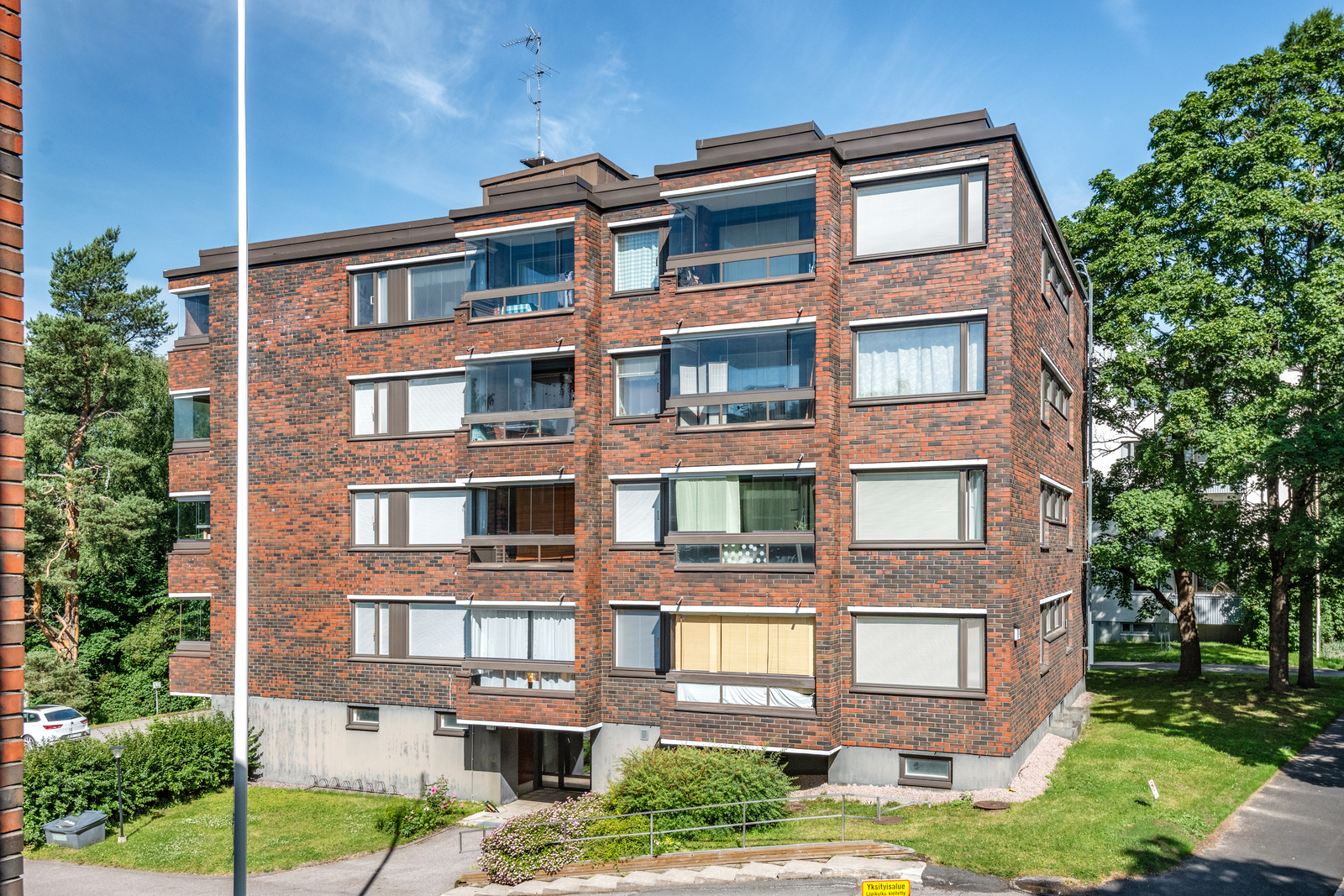 Luuvakuja 2-4, Malmi, Helsinki