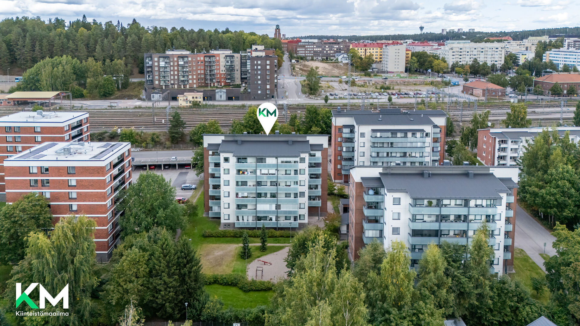 Radansivunkatu 10 , Asemantausta, Lahti