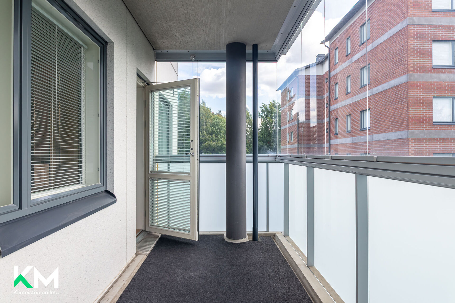 Radansivunkatu 10 , Asemantausta, Lahti