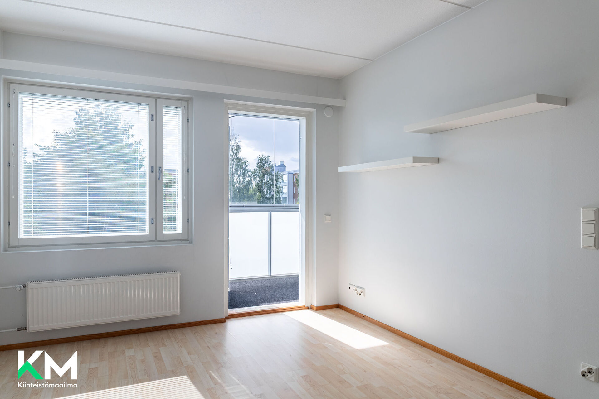 Radansivunkatu 10 , Asemantausta, Lahti