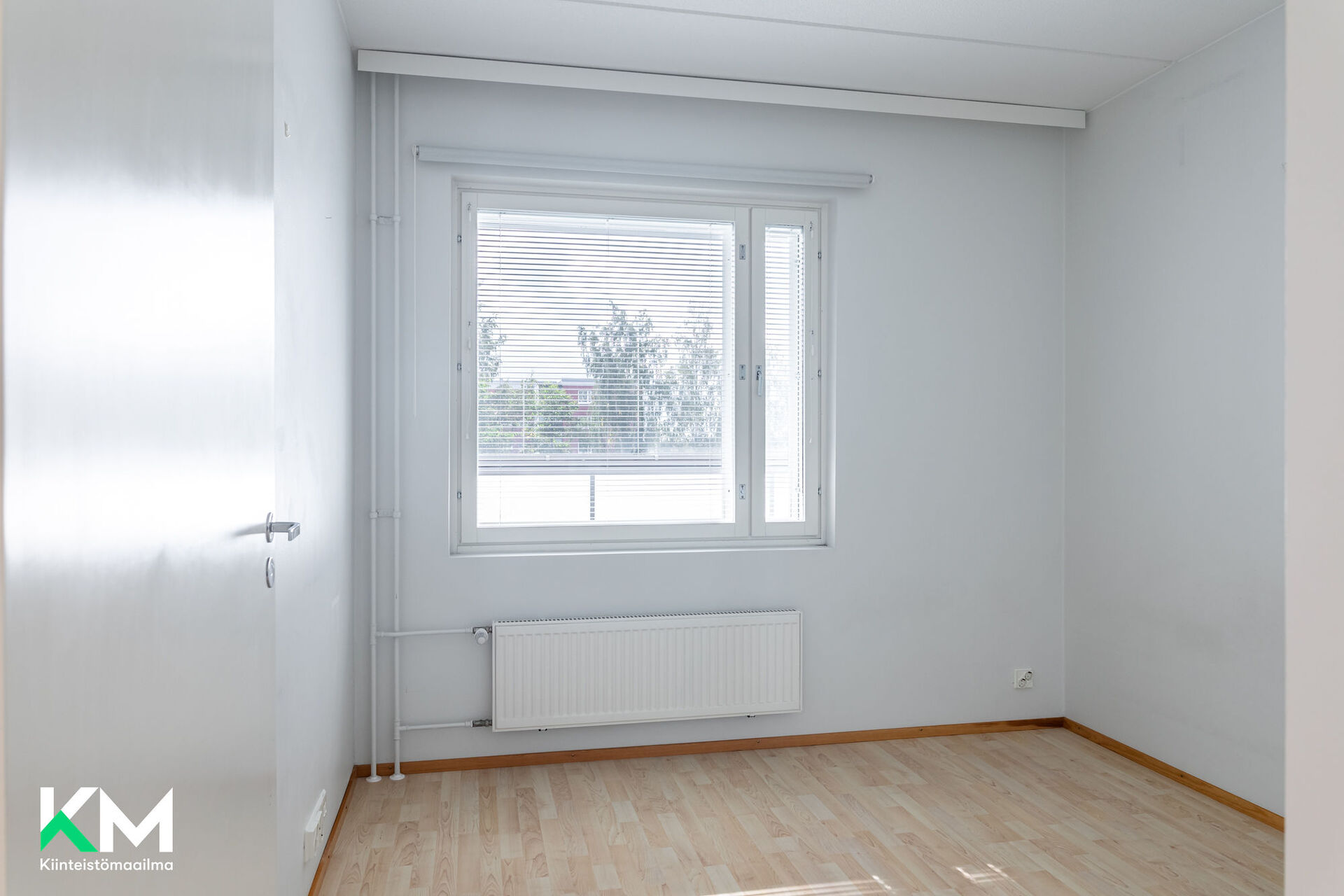 Radansivunkatu 10 , Asemantausta, Lahti