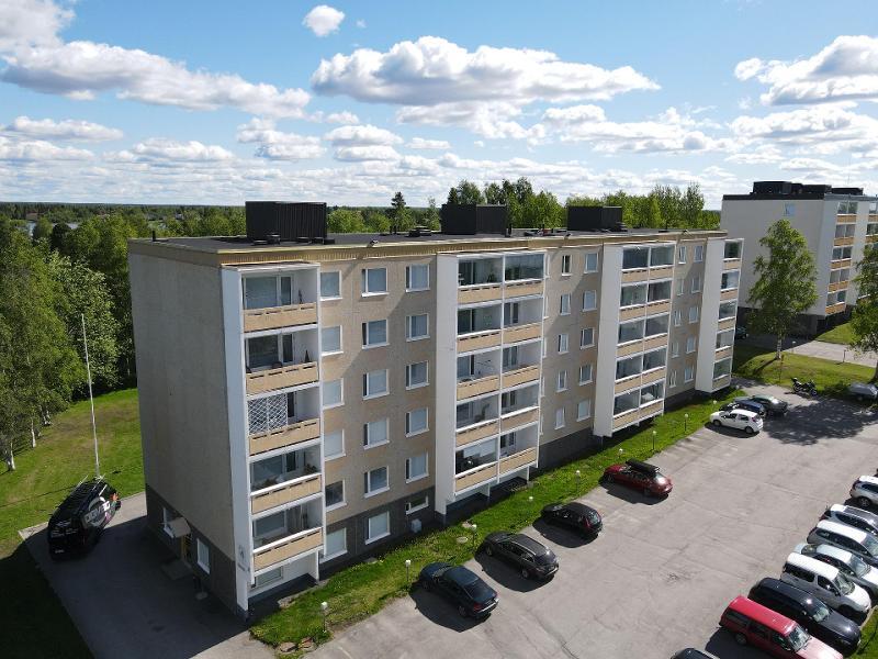 Kesäinen julkisivu
