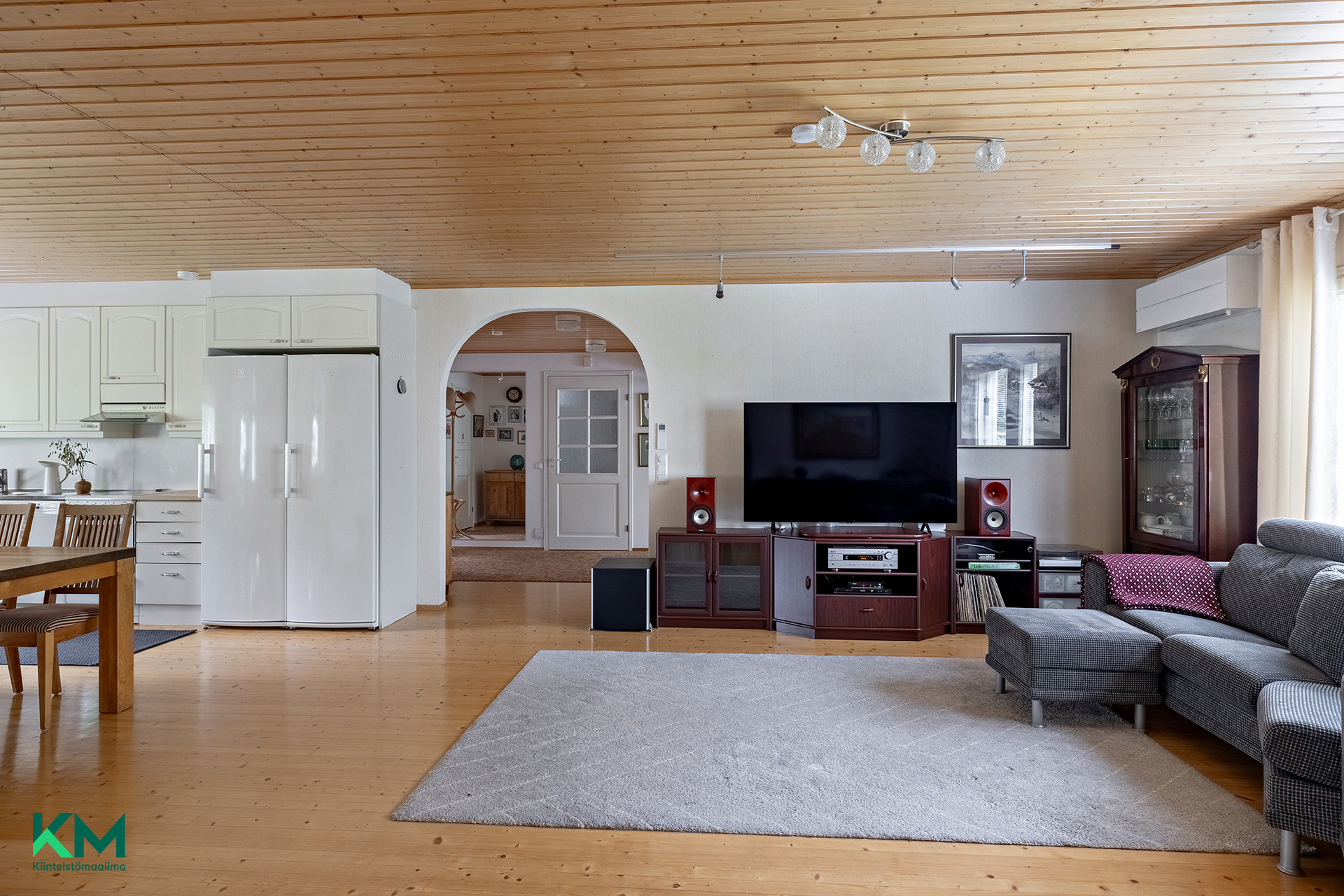 Mannisentie 19, Kello, Oulu