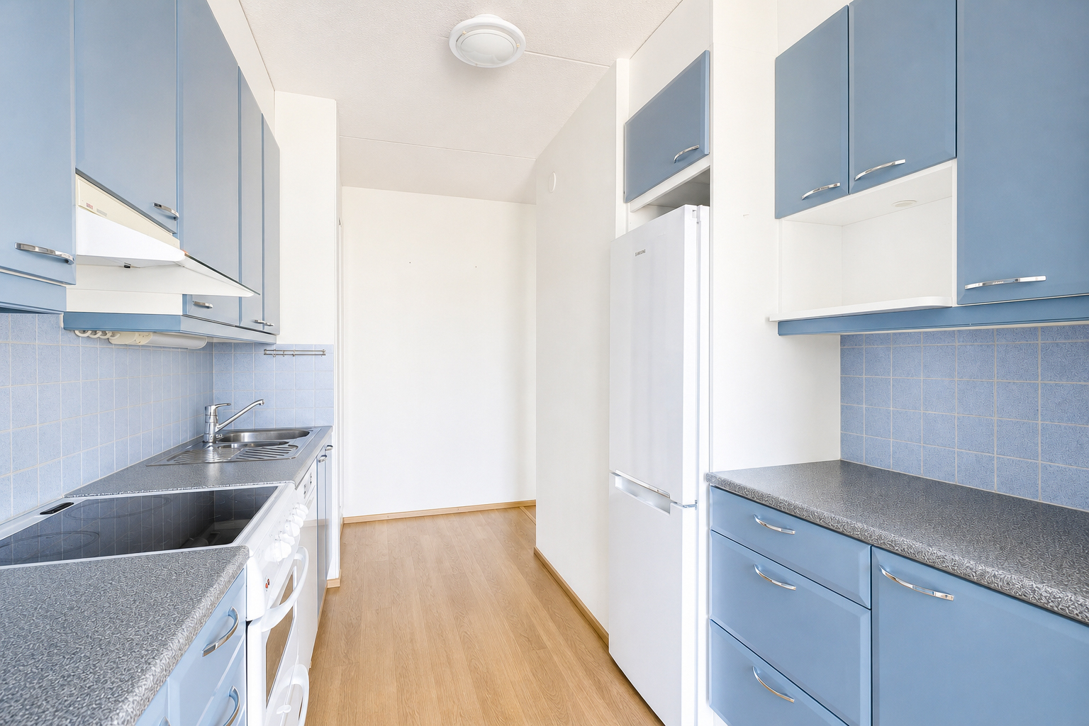 Hiekkalaiturintie 14, Aurinkolahti, Helsinki