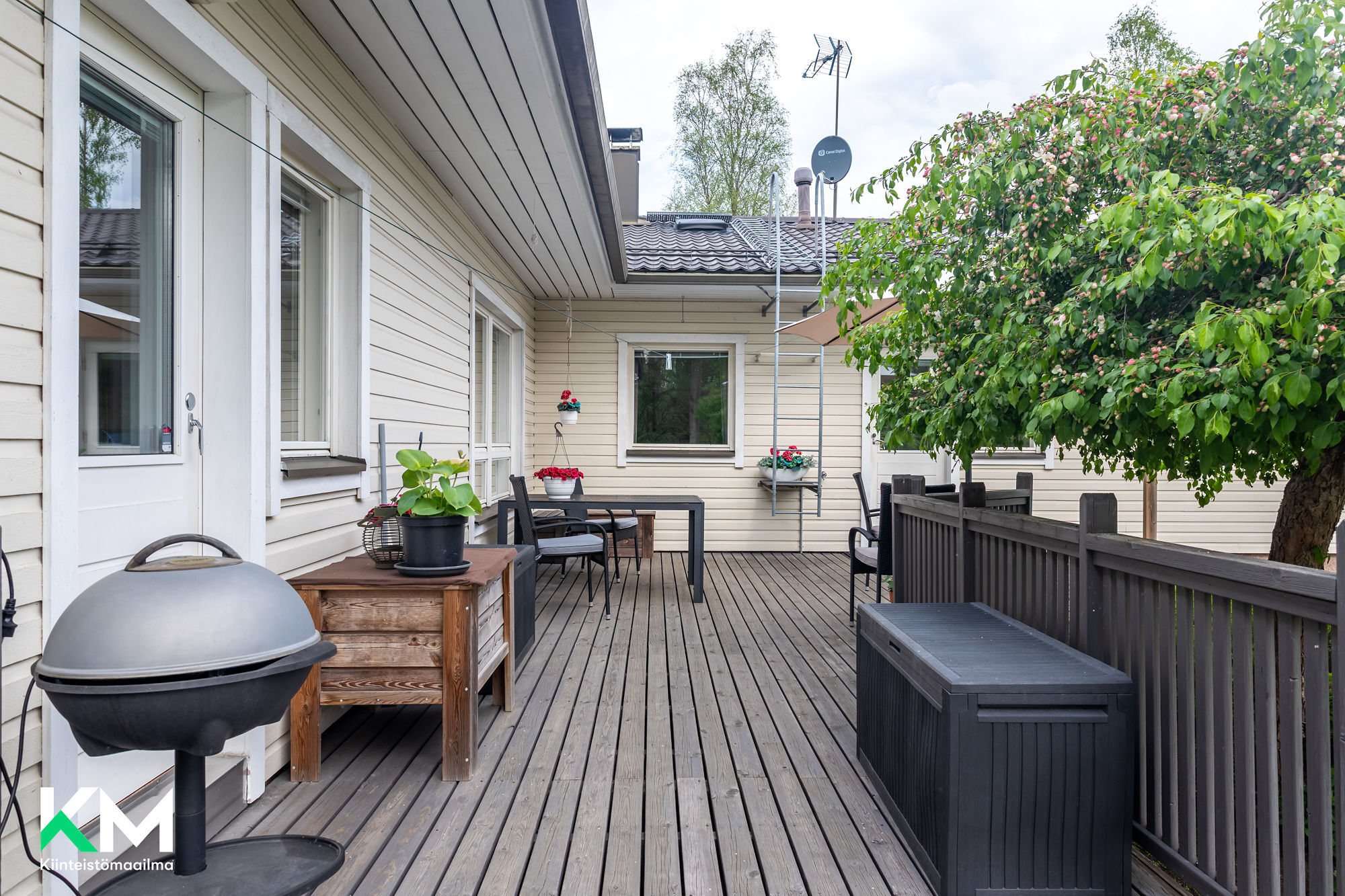 Peltisepänkatu 5, Laune, Lahti