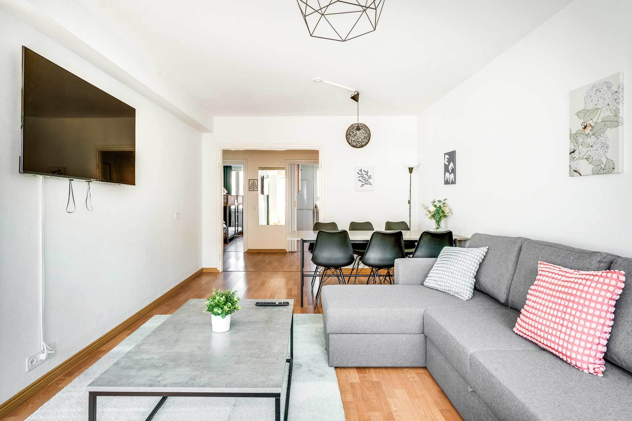 Itsenäisyydenkatu 15, Tampere