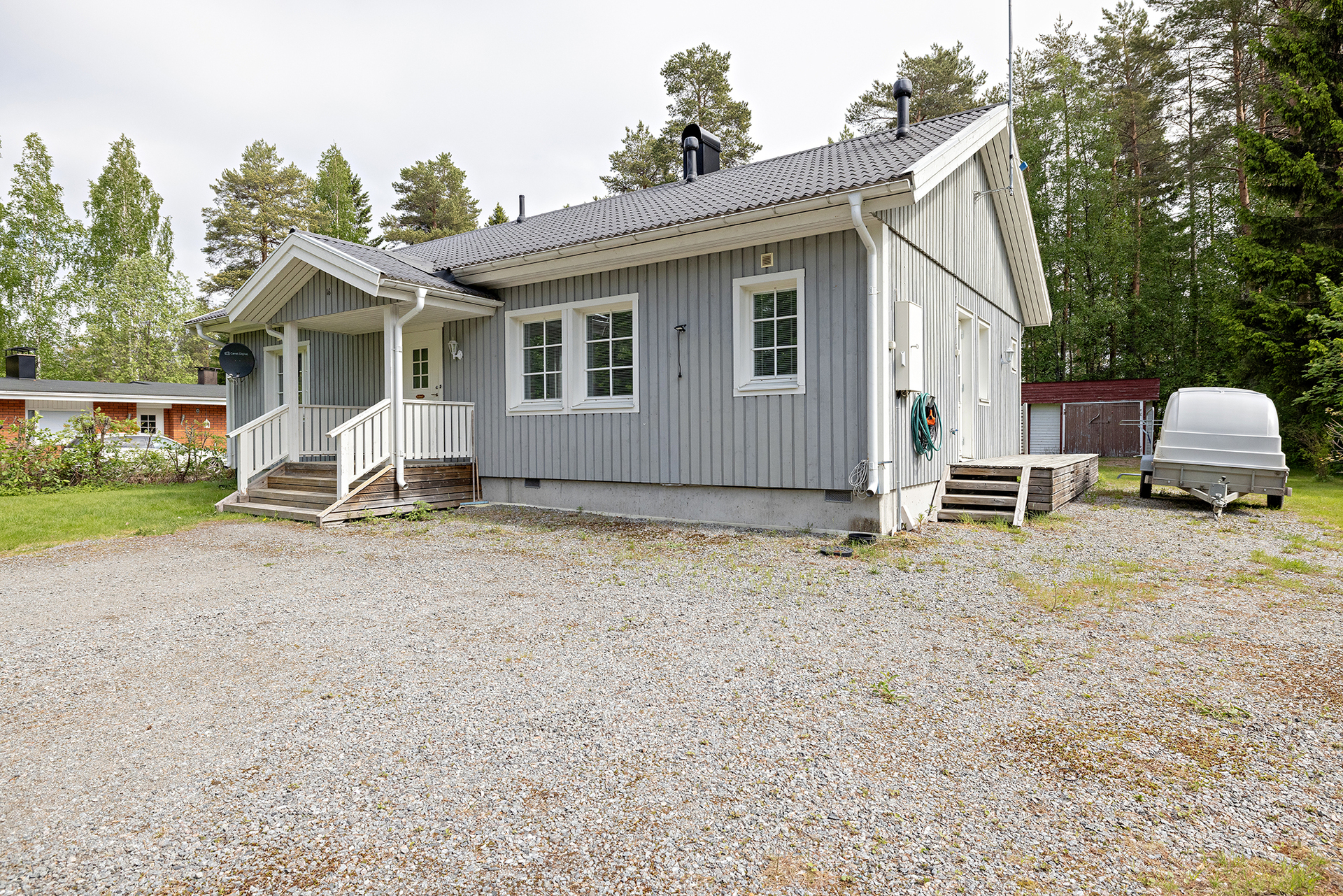 Oikotie 16, Keskusta, Vaala