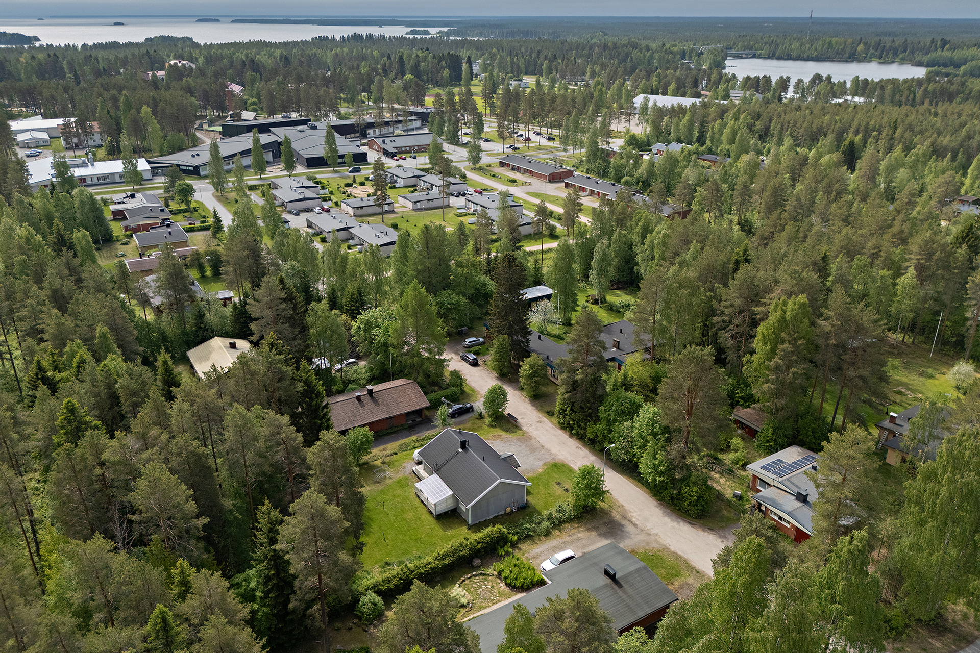 Oikotie 16, Keskusta, Vaala