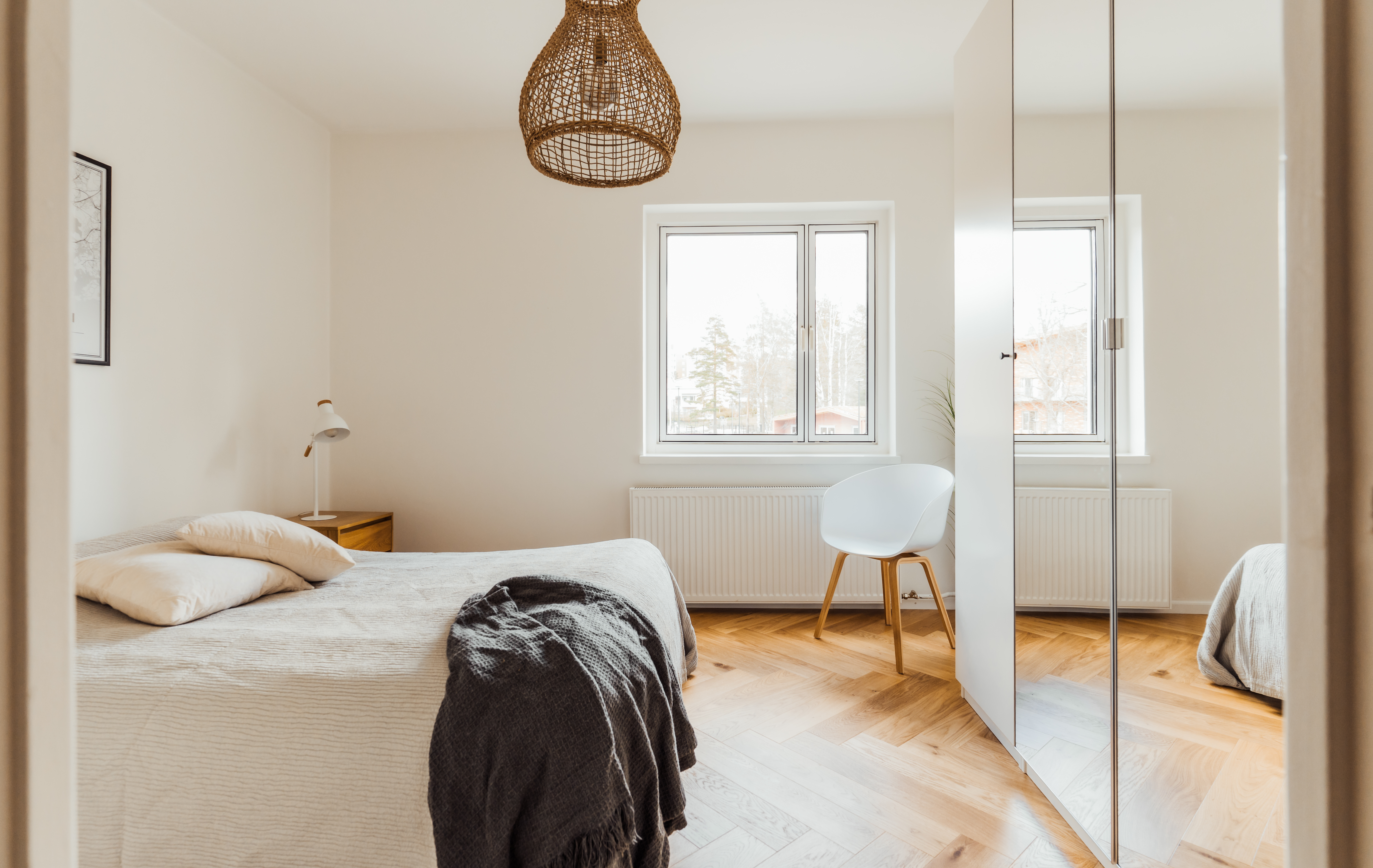 Näyttelijäntie 12, Helsinki