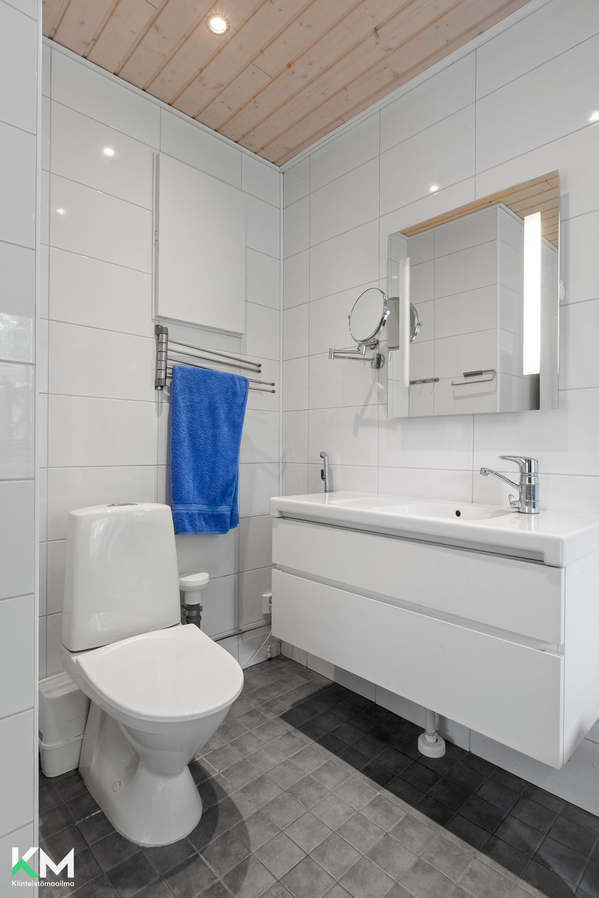 Kodinhoitohuone/wc